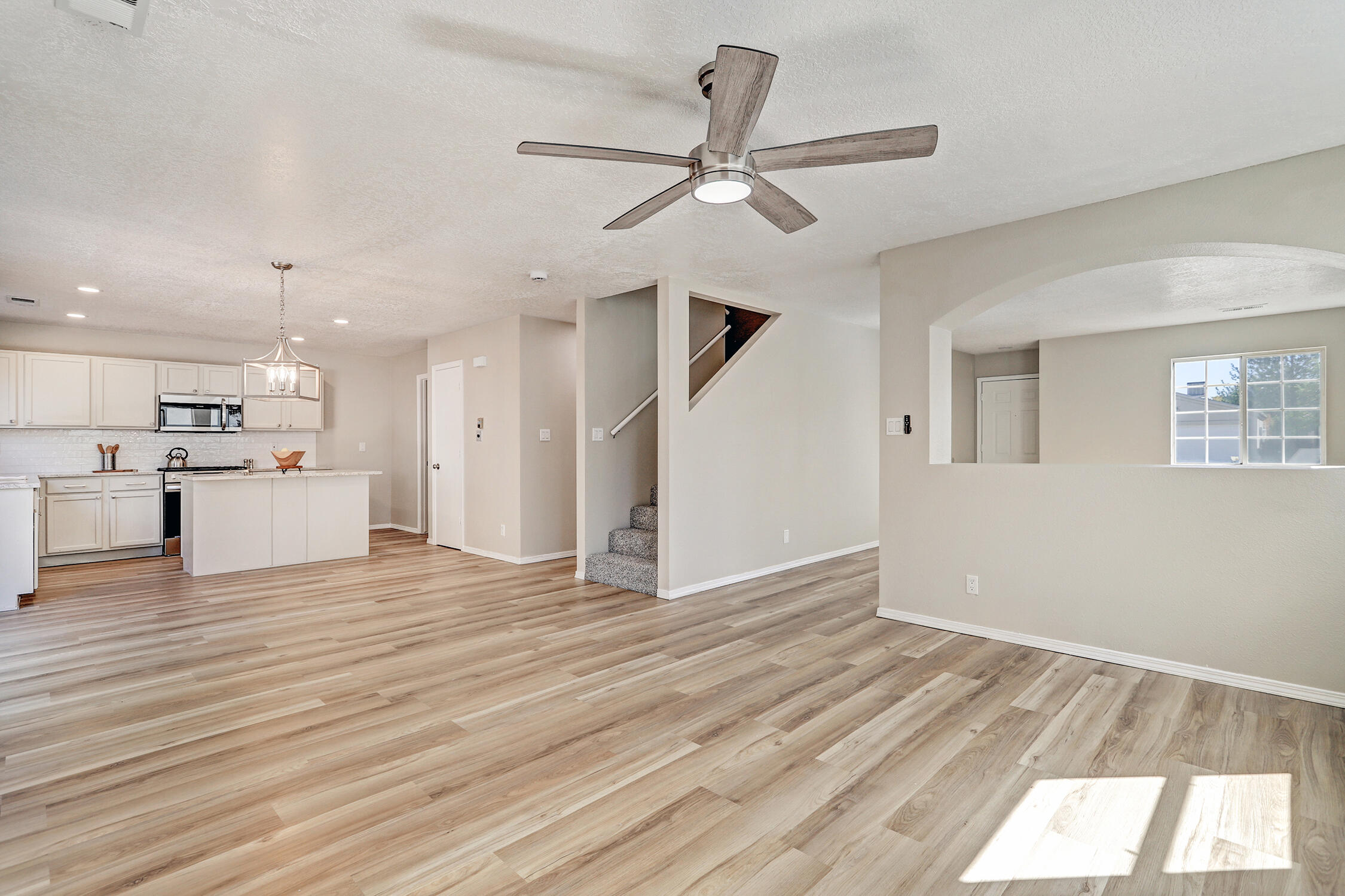 2215 SEA FOAM Street NW