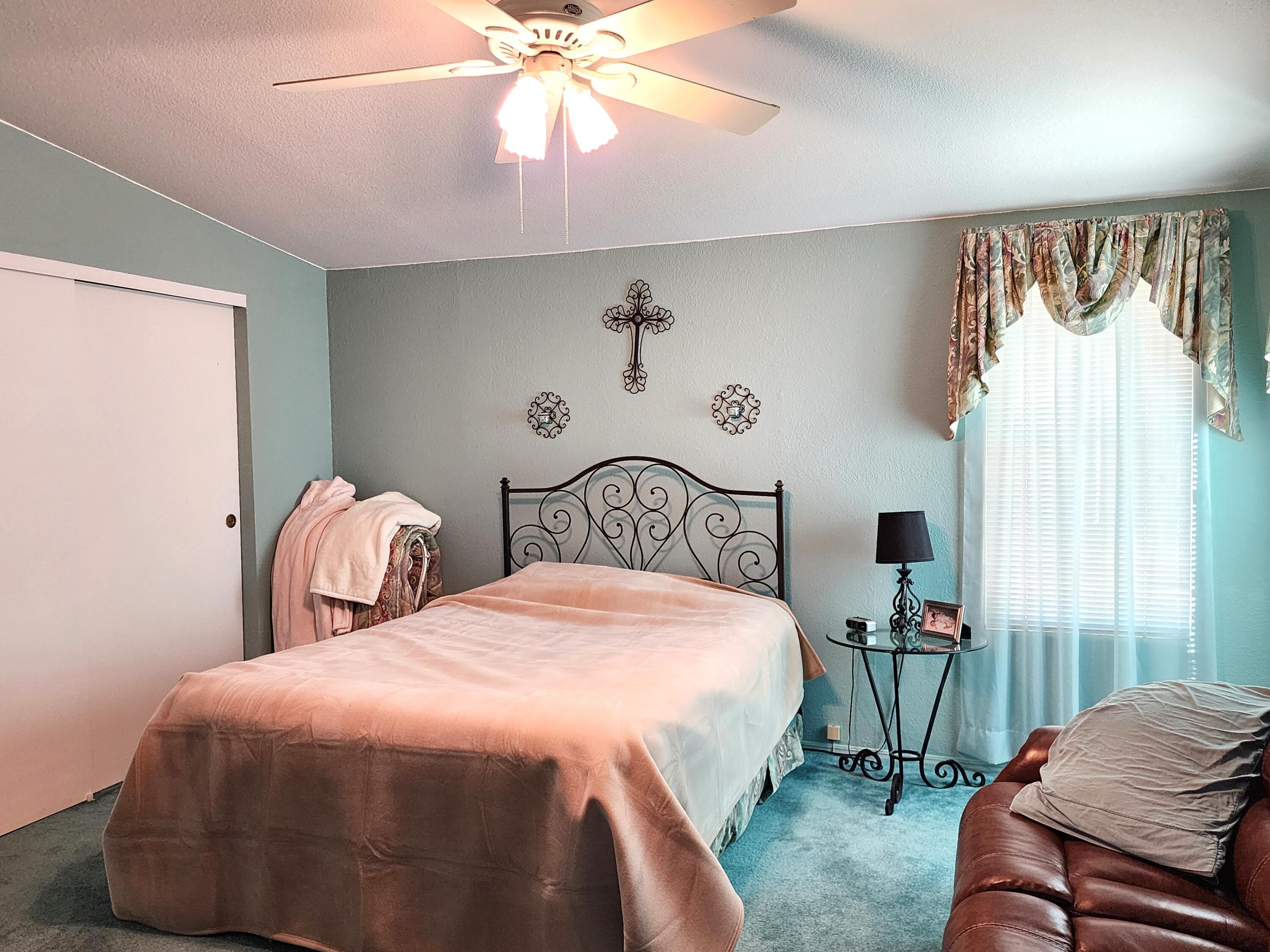 105 SUNRISE BLUFFS Drive