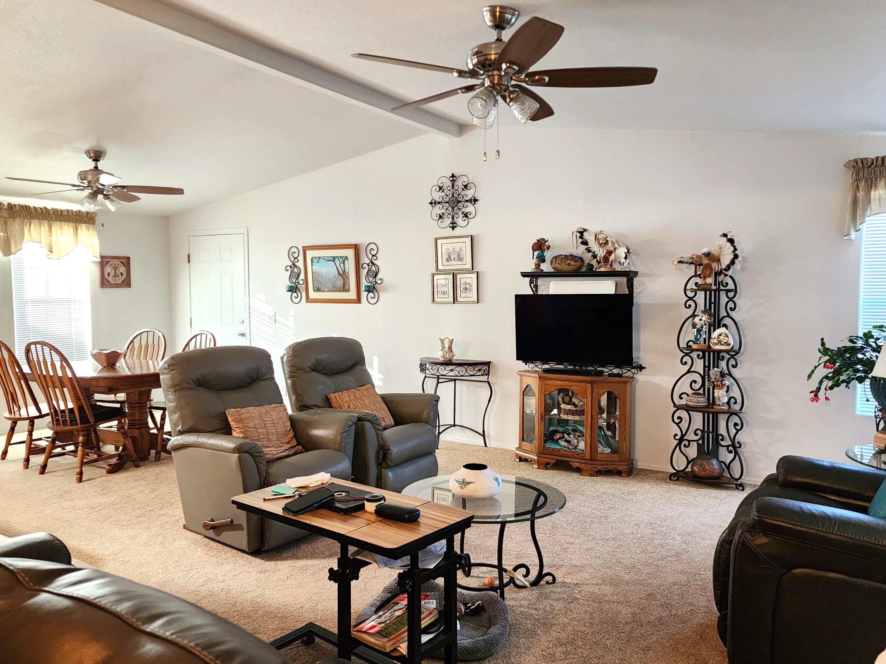 105 SUNRISE BLUFFS Drive