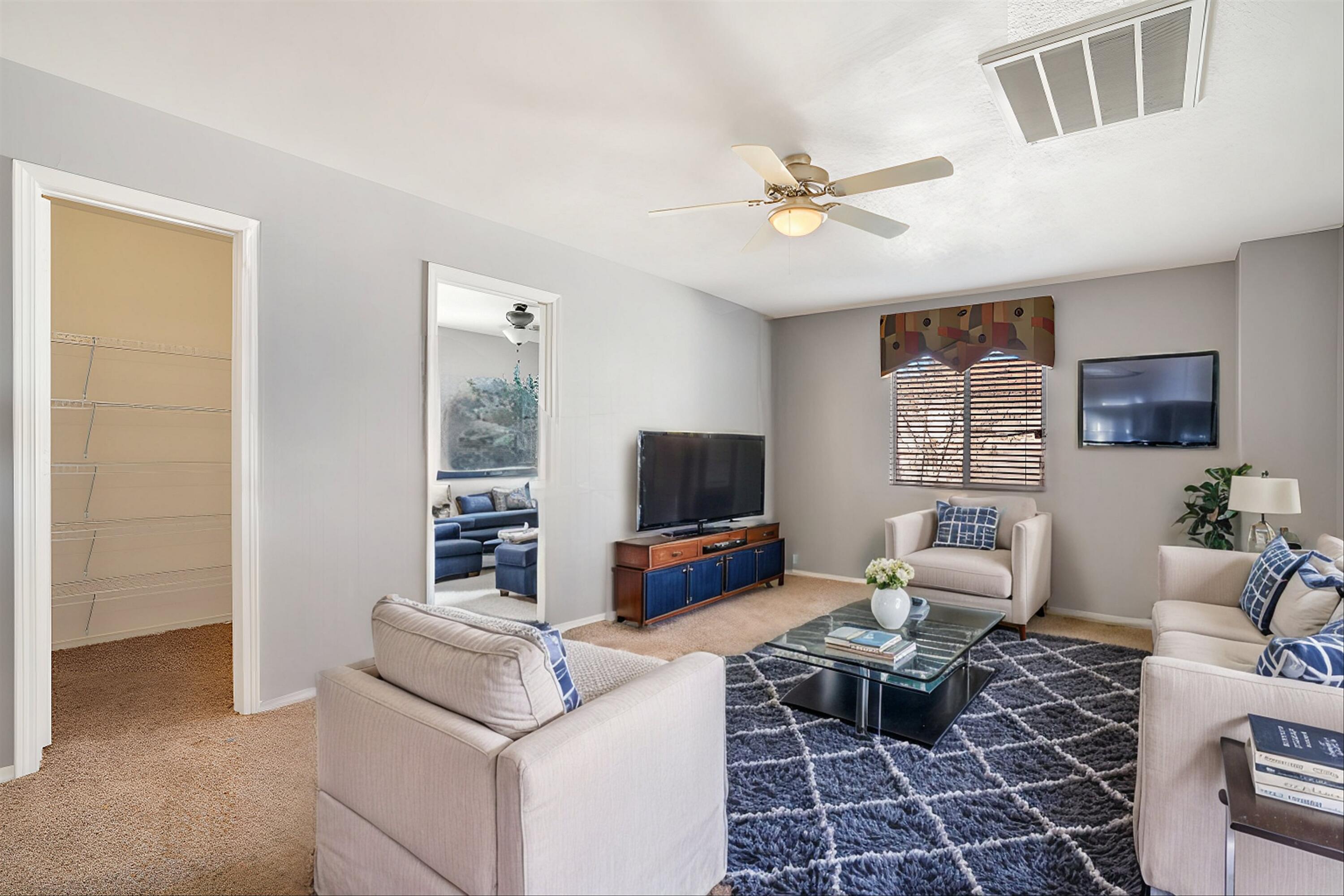 6651 MOUNTAIN HAWK Loop NE