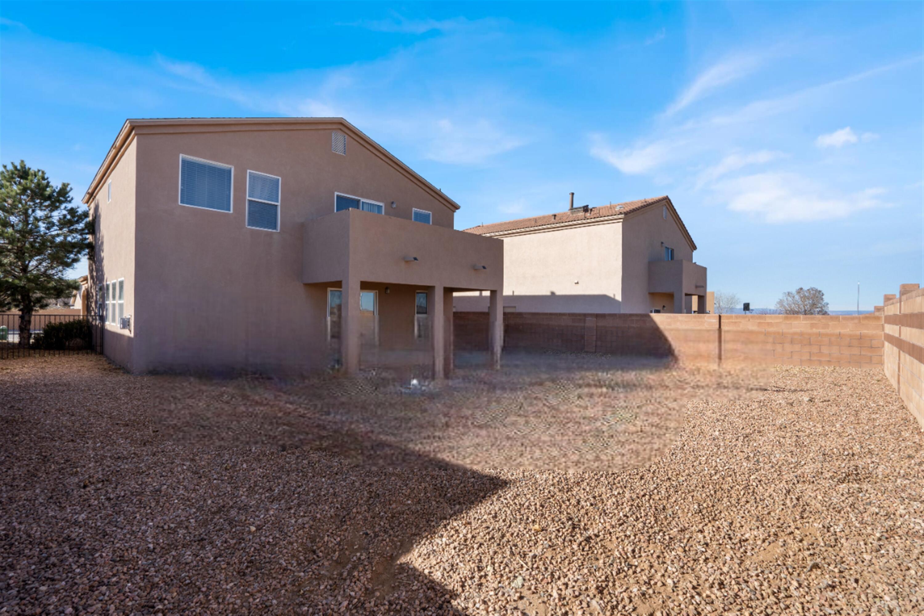 6651 MOUNTAIN HAWK Loop NE