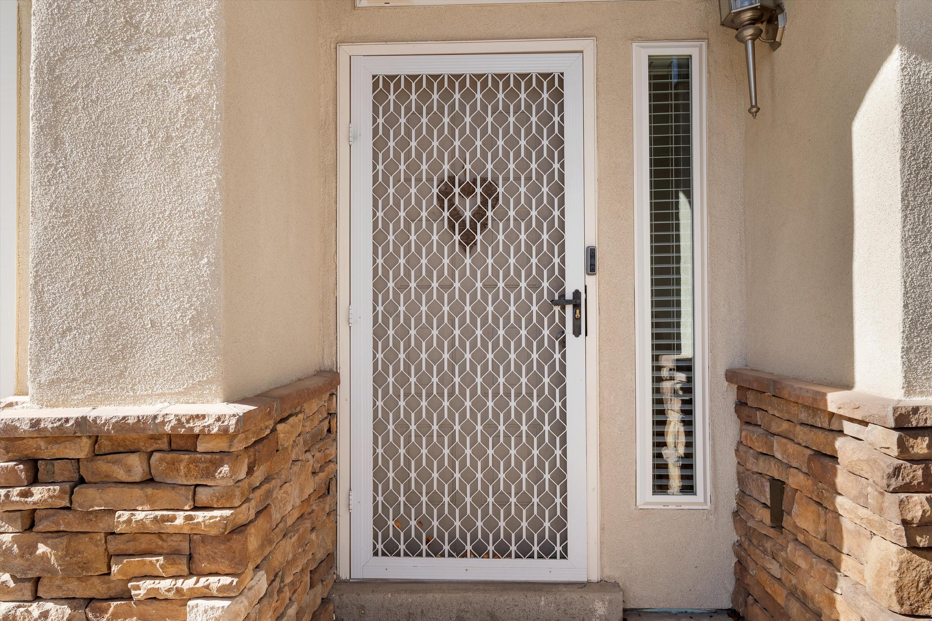 1217 REYNOSA Loop SE