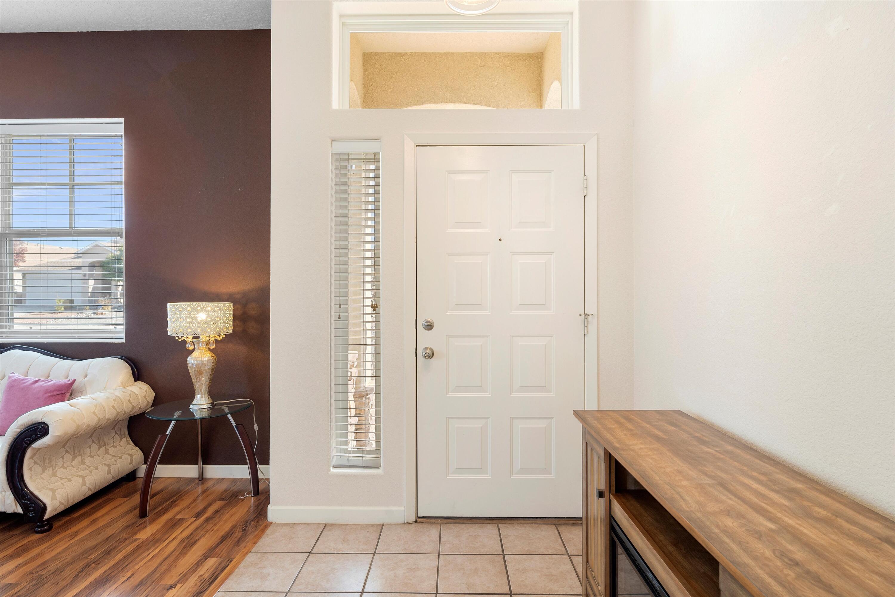 1217 REYNOSA Loop SE