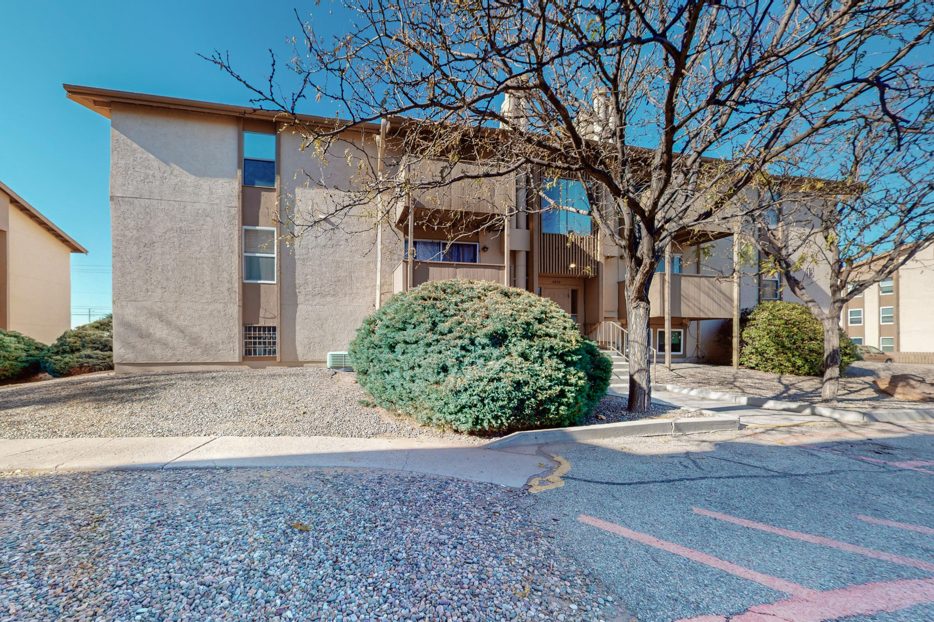 3859 MONTGOMERY Boulevard NE 1331