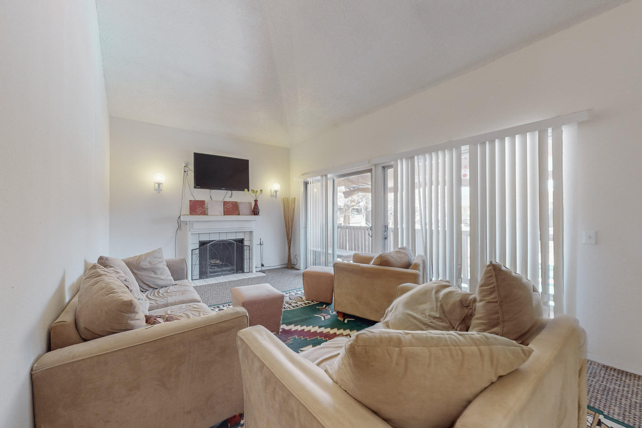 3859 MONTGOMERY Boulevard NE 1331