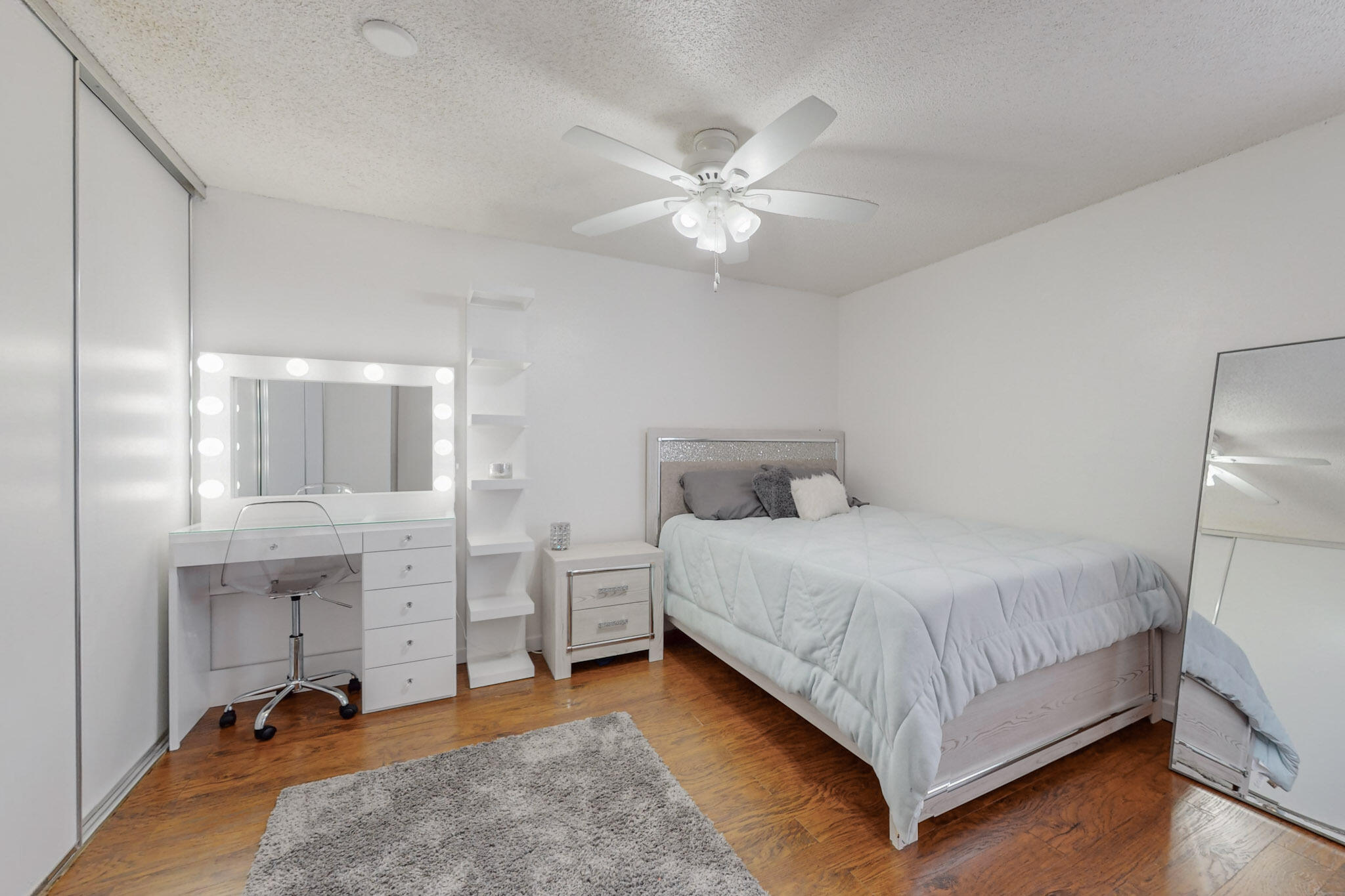 3859 MONTGOMERY Boulevard NE 1331