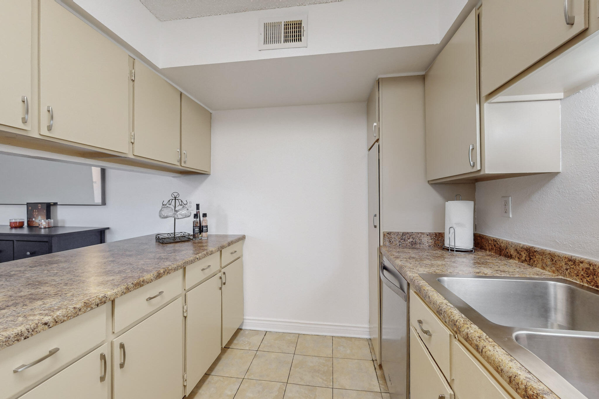 3859 MONTGOMERY Boulevard NE 1331