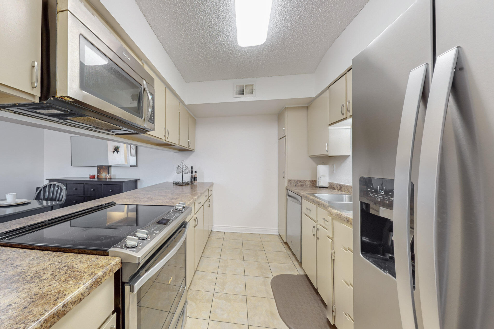 3859 MONTGOMERY Boulevard NE 1331