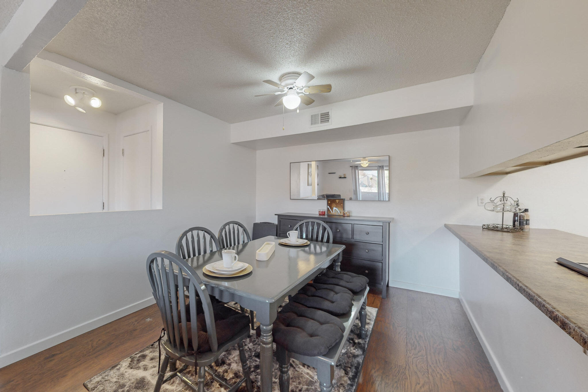 3859 MONTGOMERY Boulevard NE 1331