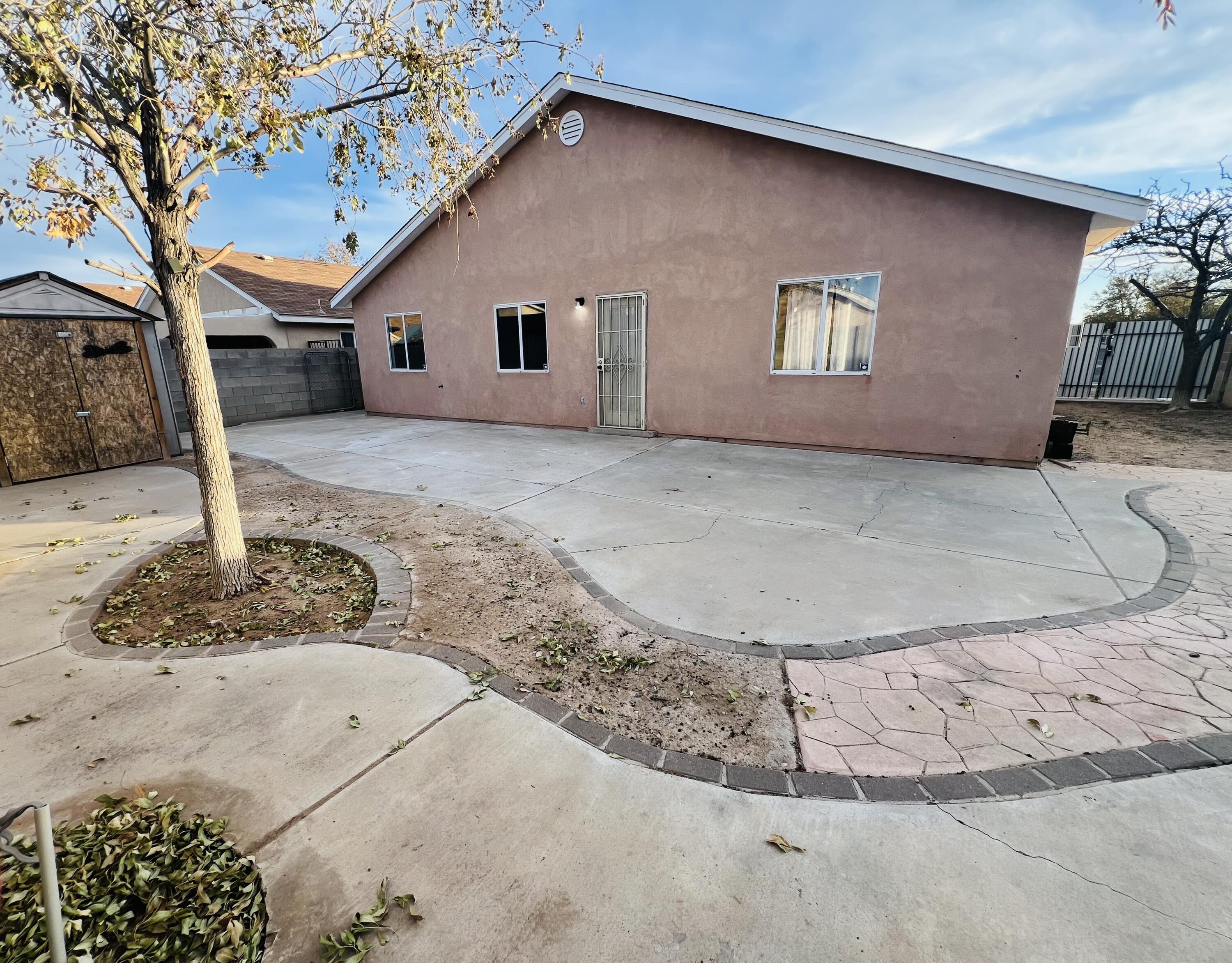7615 AUTUMN SKY Road SW