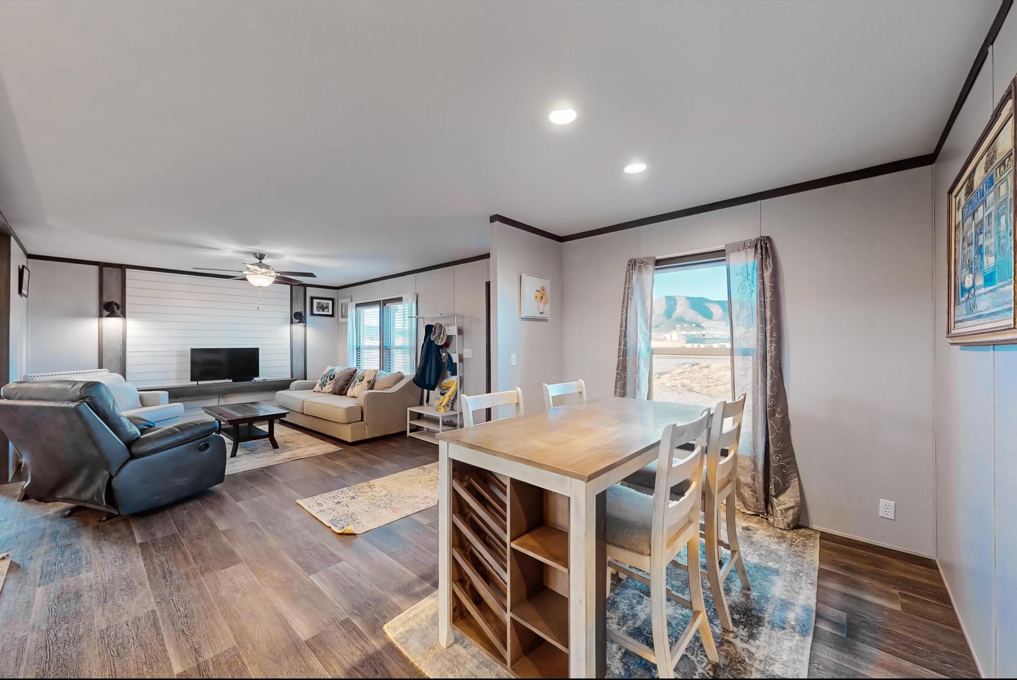 44 EQUESTRIAN PARK Road