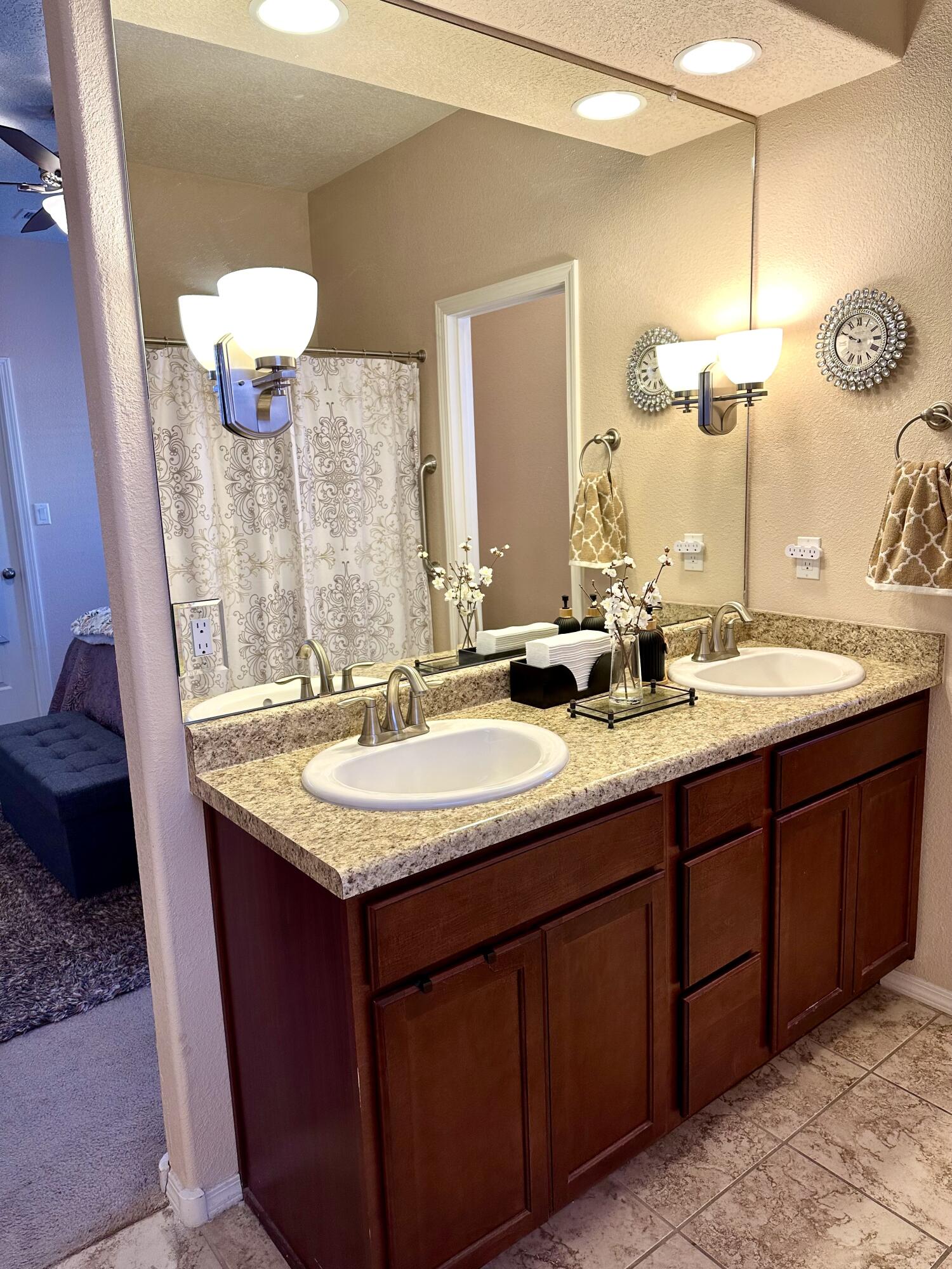 6015 MAFRAQ Avenue NW