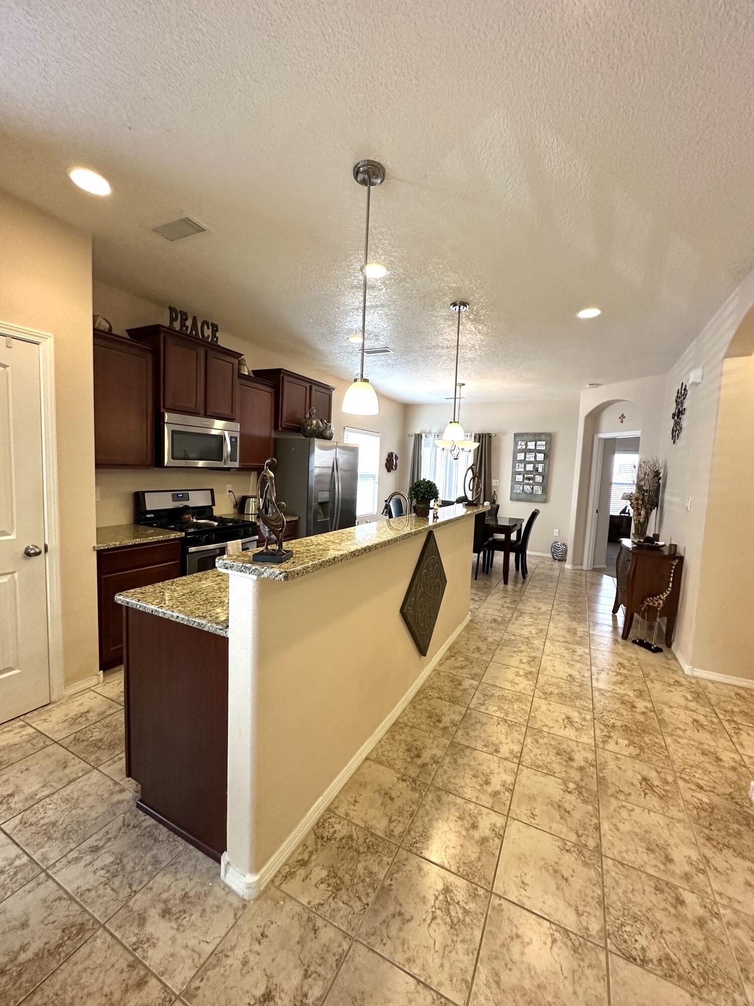 6015 MAFRAQ Avenue NW