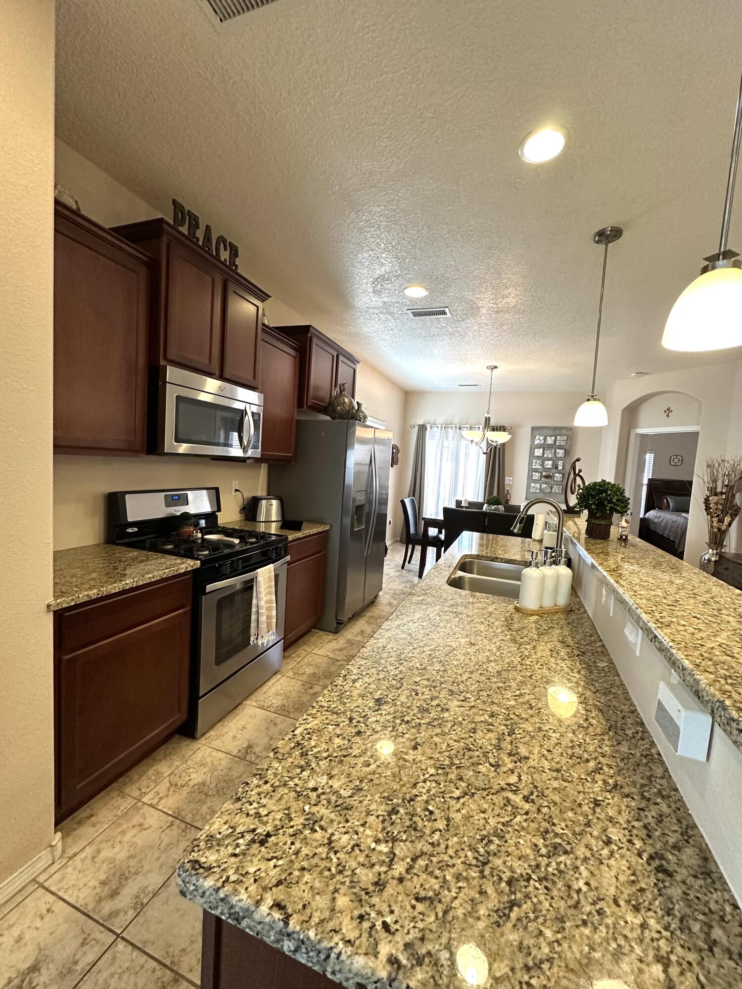 6015 MAFRAQ Avenue NW