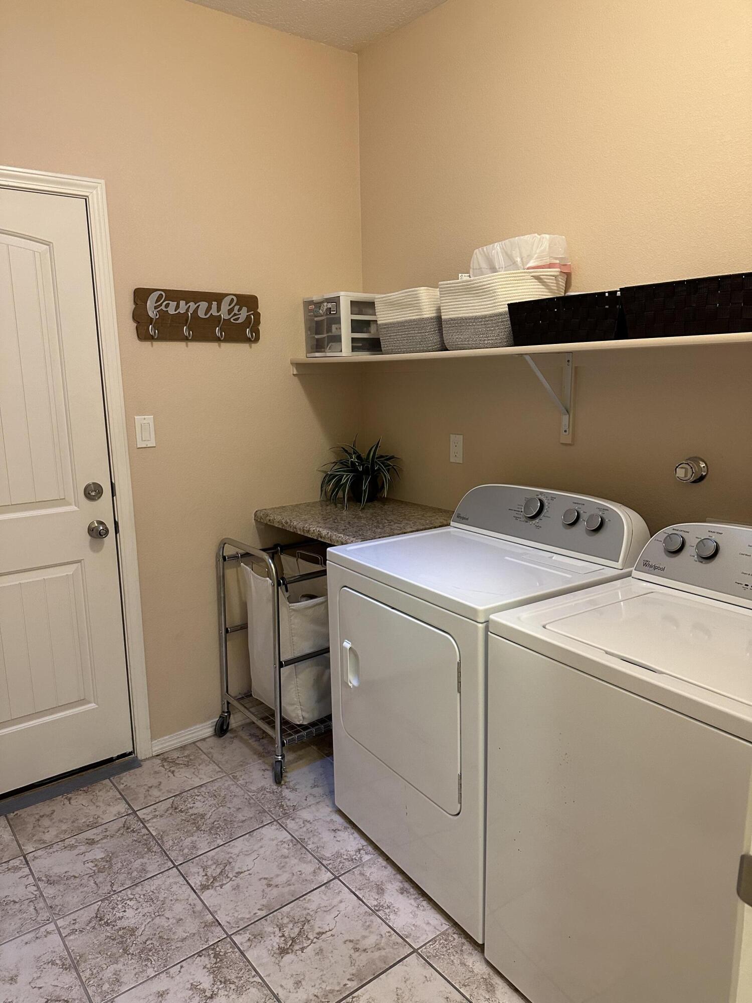 6015 MAFRAQ Avenue NW