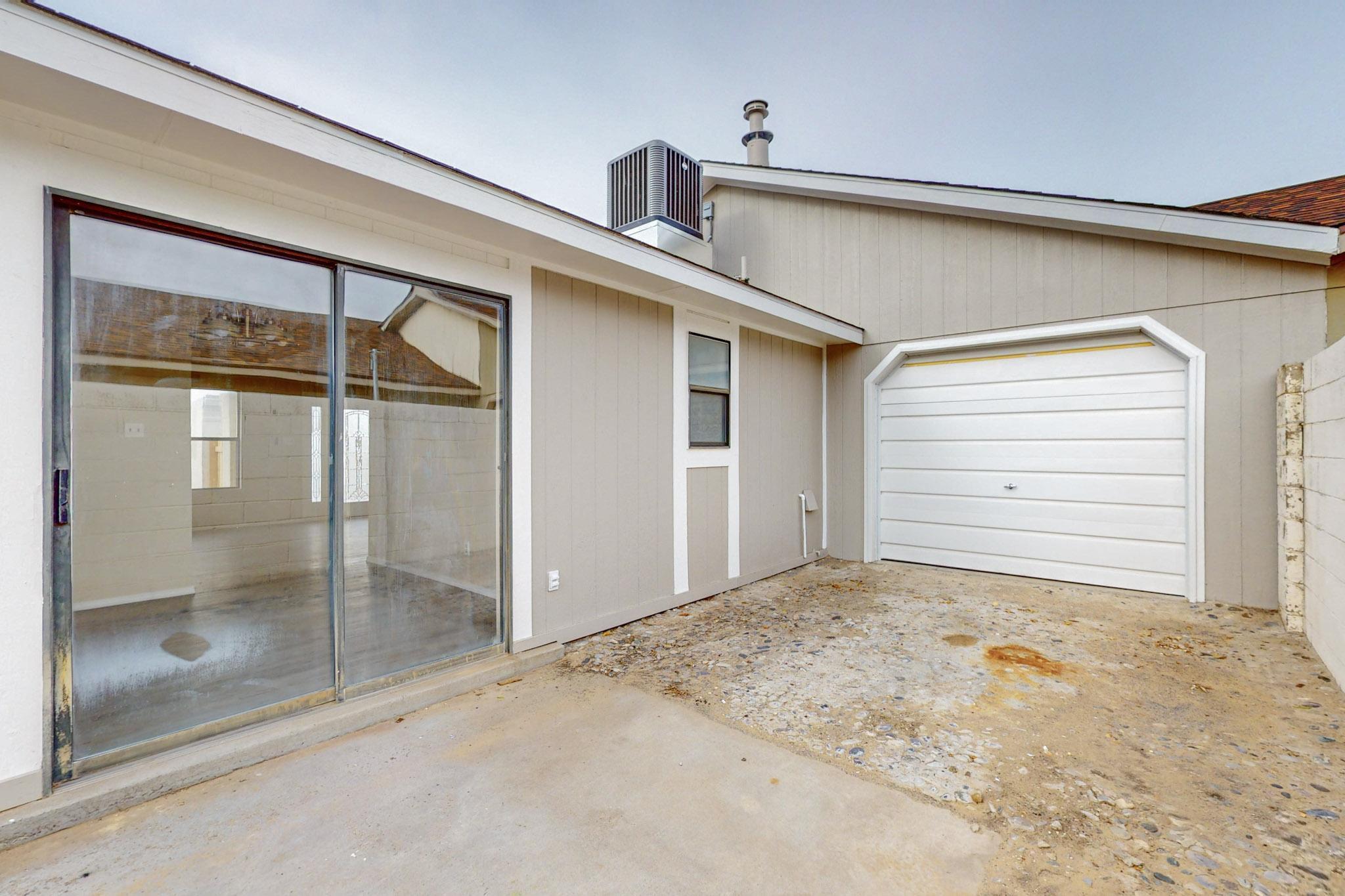 1989 Maestas Drive SW