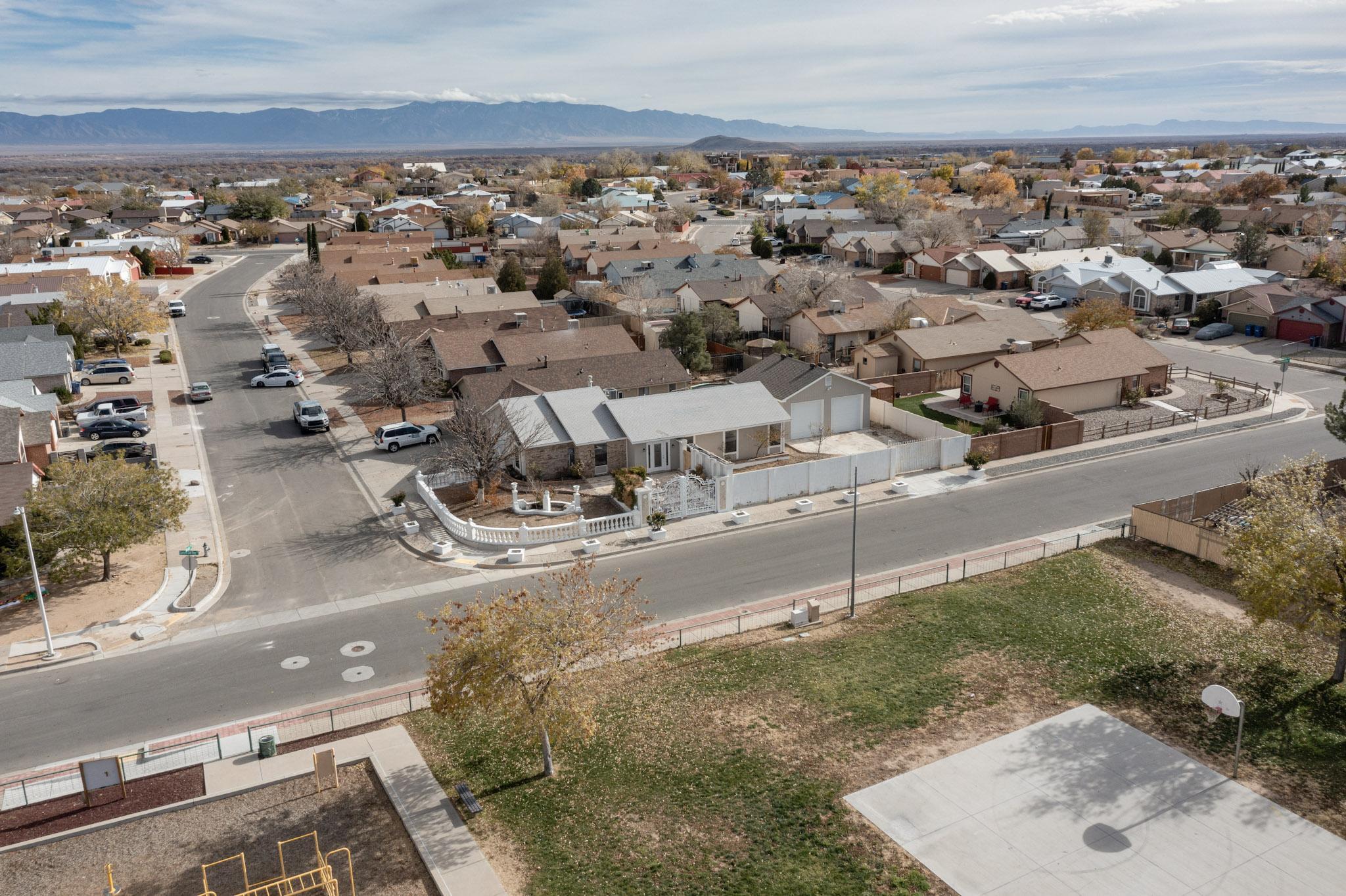1989 Maestas Drive SW