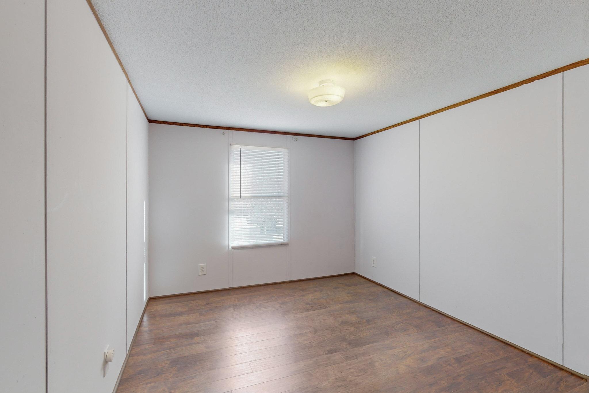 1527 Bryan Road