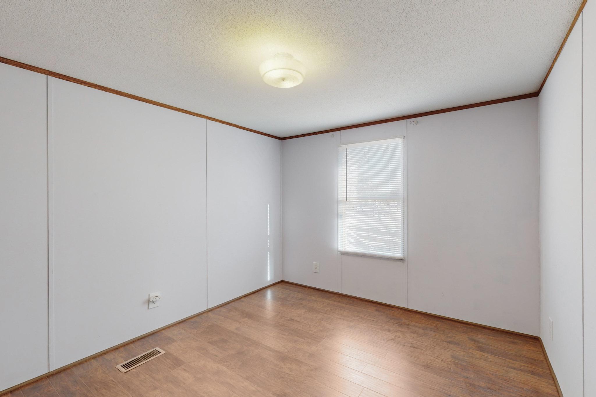 1527 Bryan Road