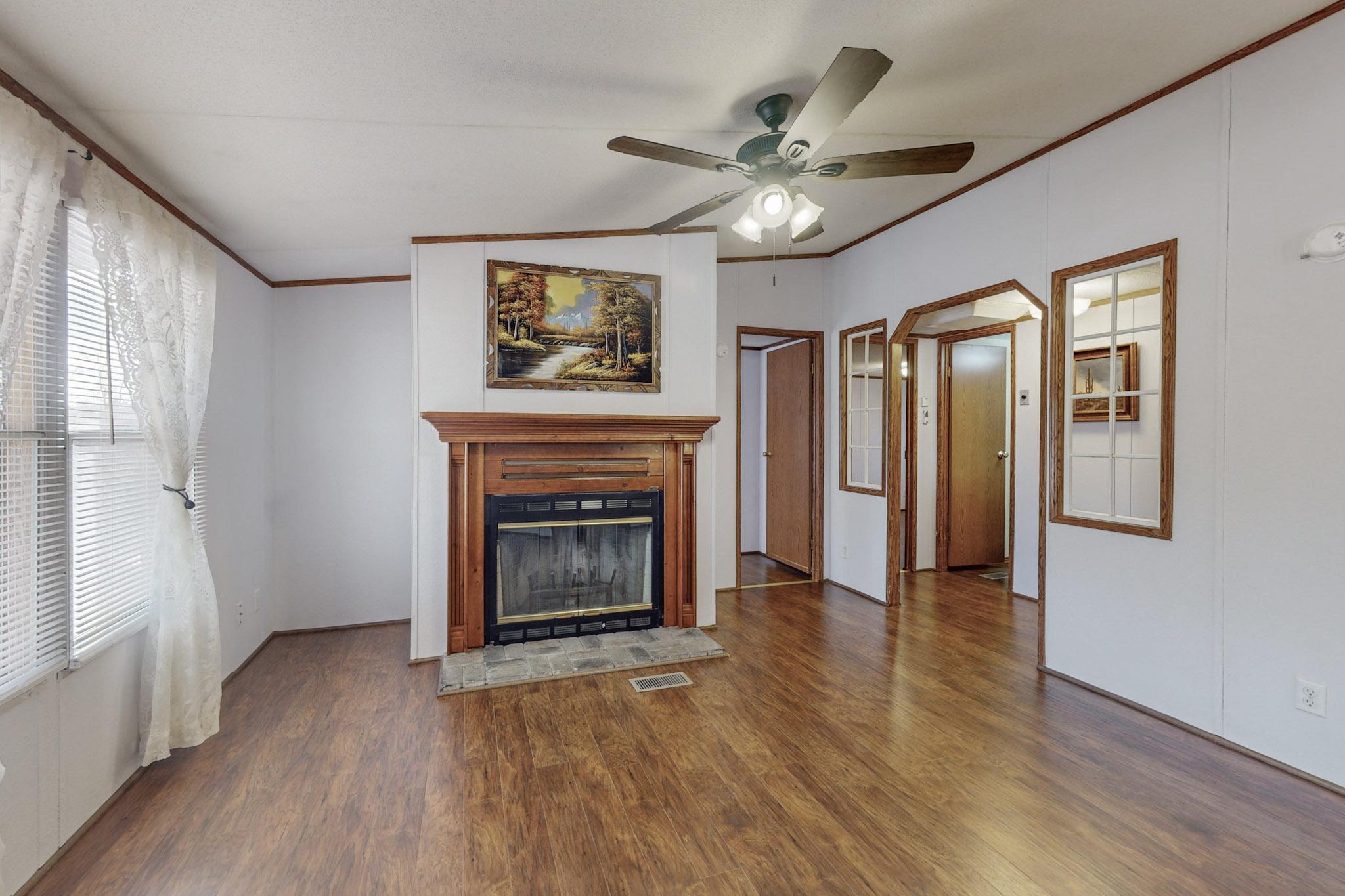 1527 Bryan Road