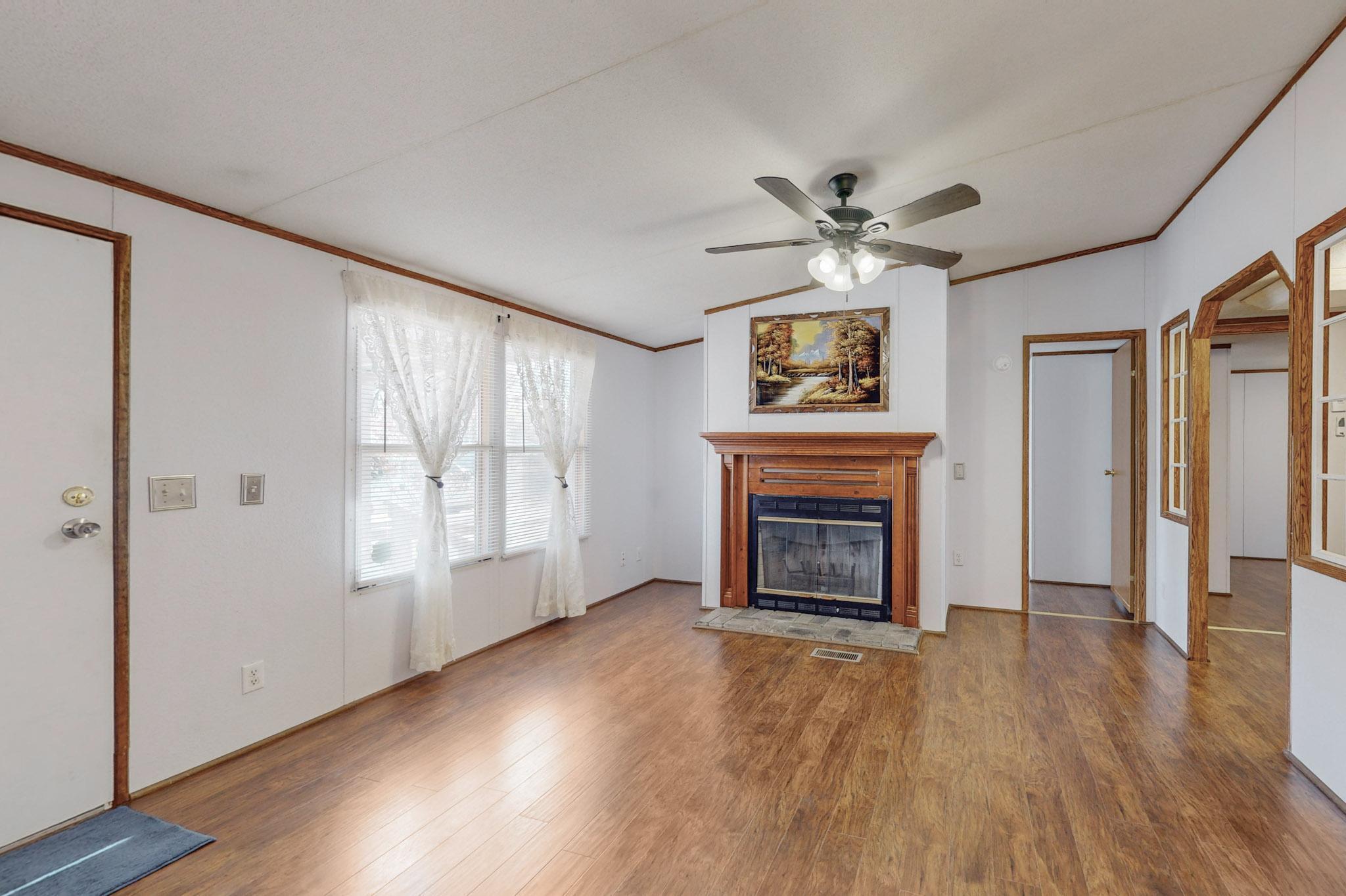 1527 Bryan Road