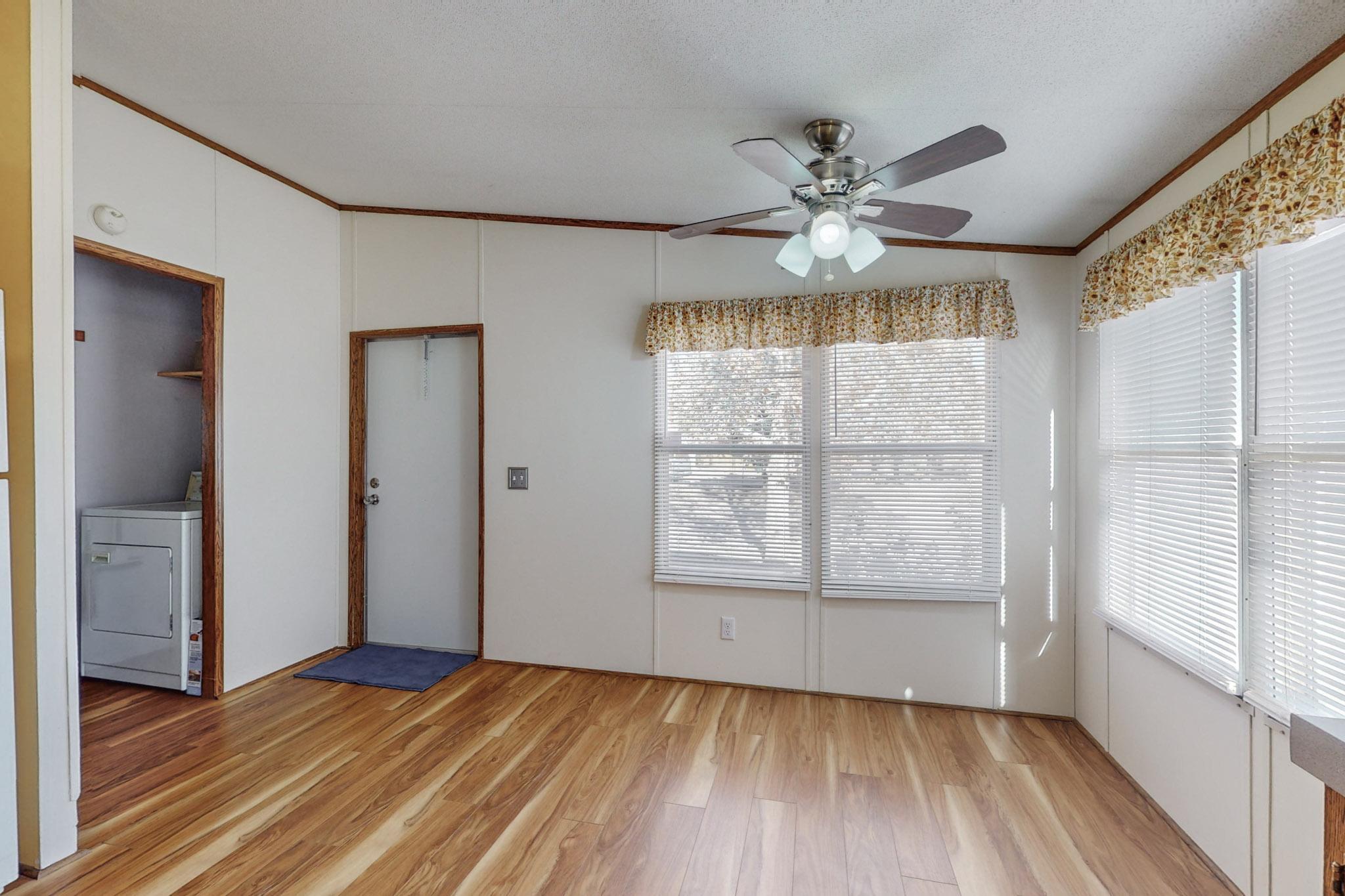 1527 Bryan Road