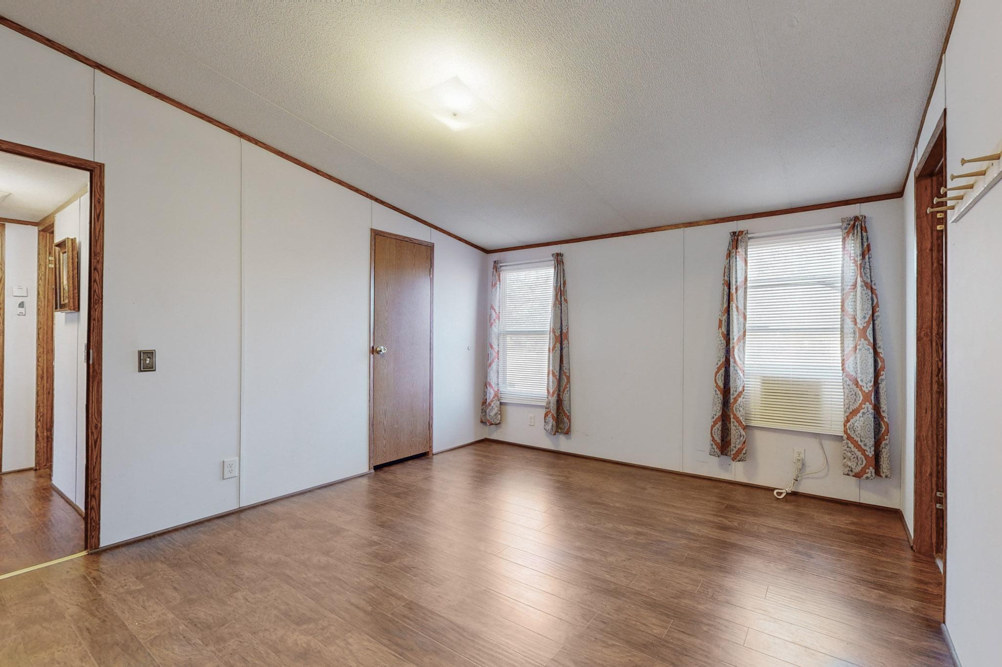 1527 Bryan Road