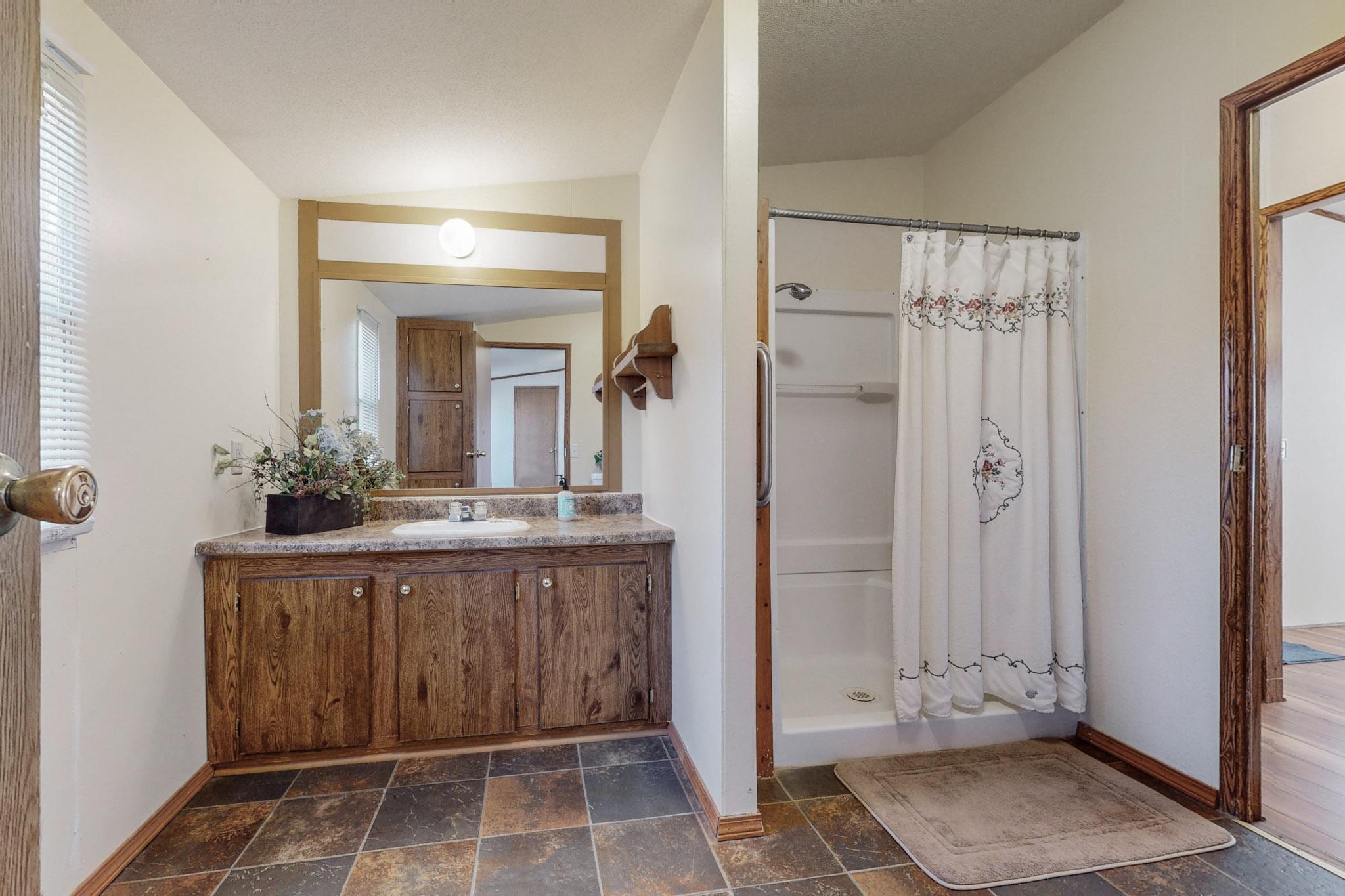 1527 Bryan Road
