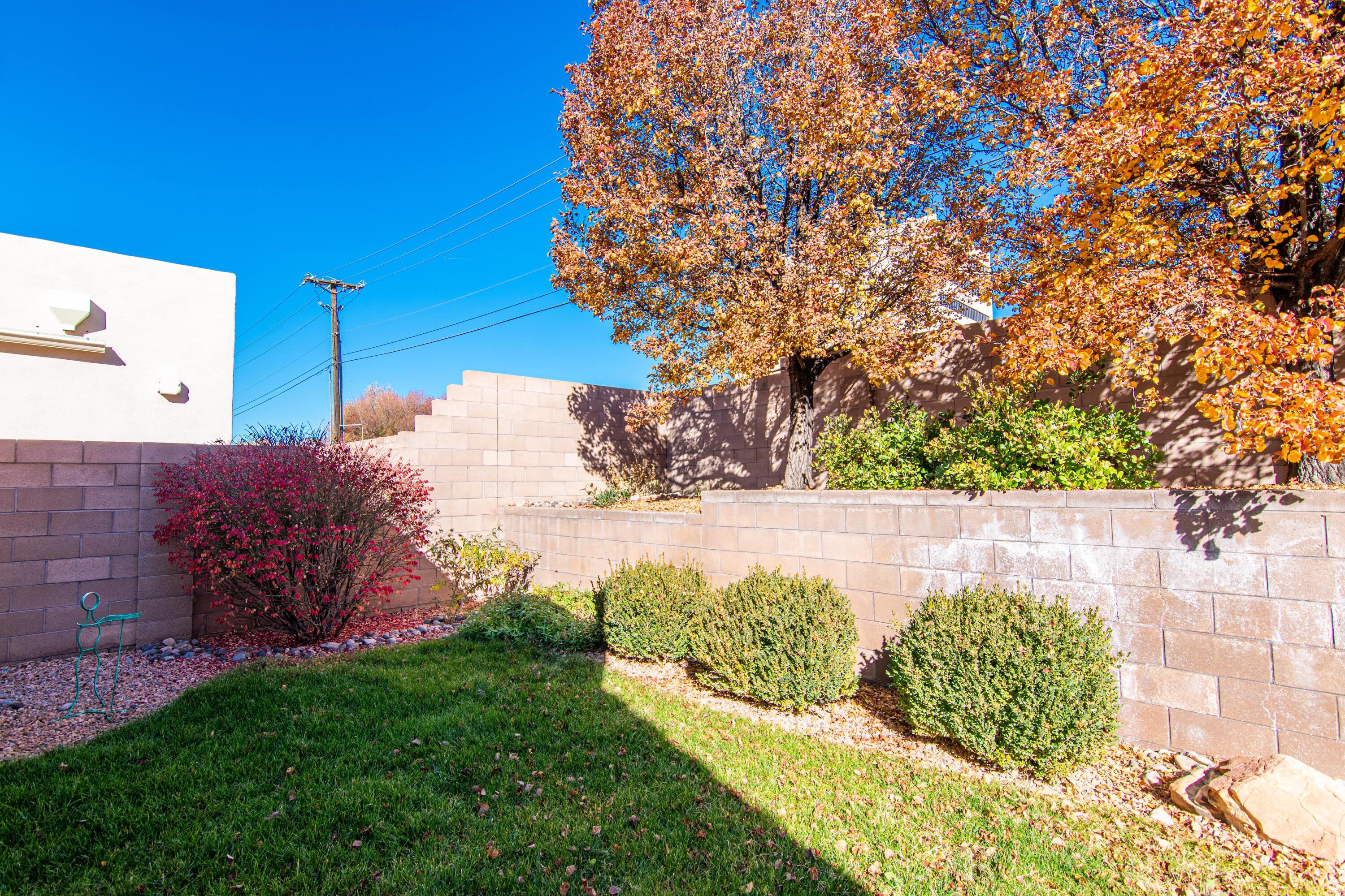 1444 Vinca Trail NE