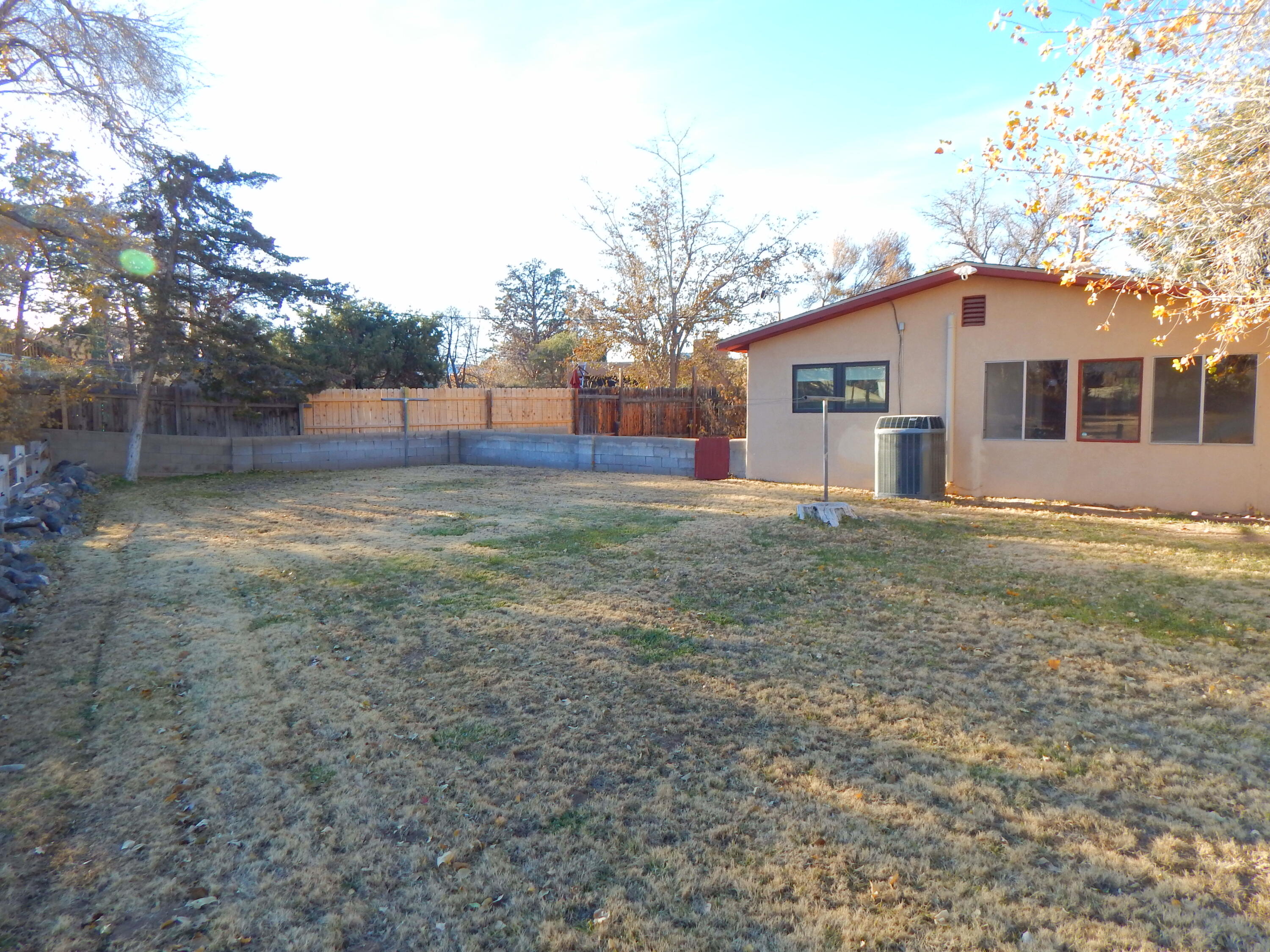 5643 CAMINO CANADA NW