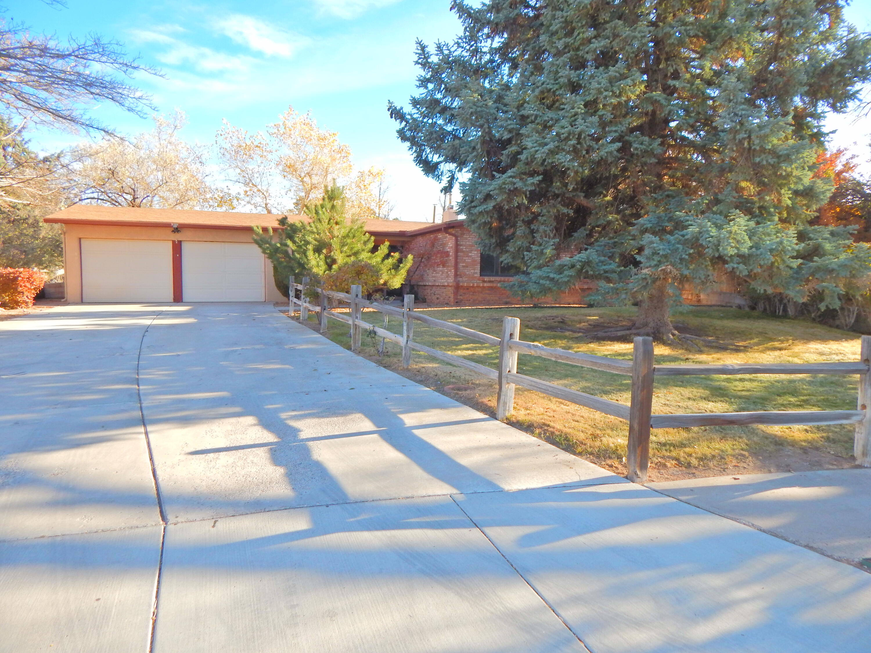 5643 CAMINO CANADA NW