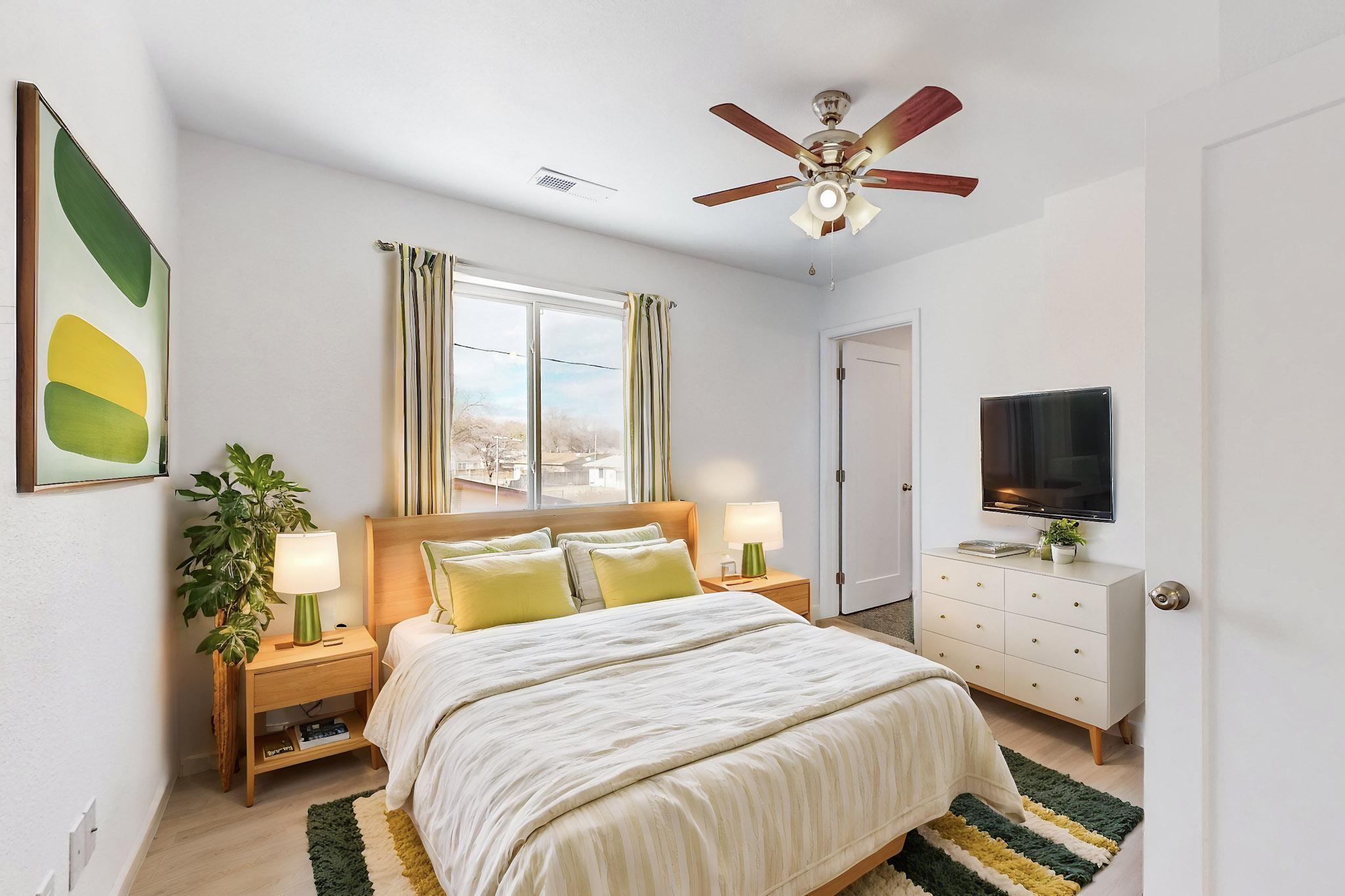 1215 LA VEGA Drive SW