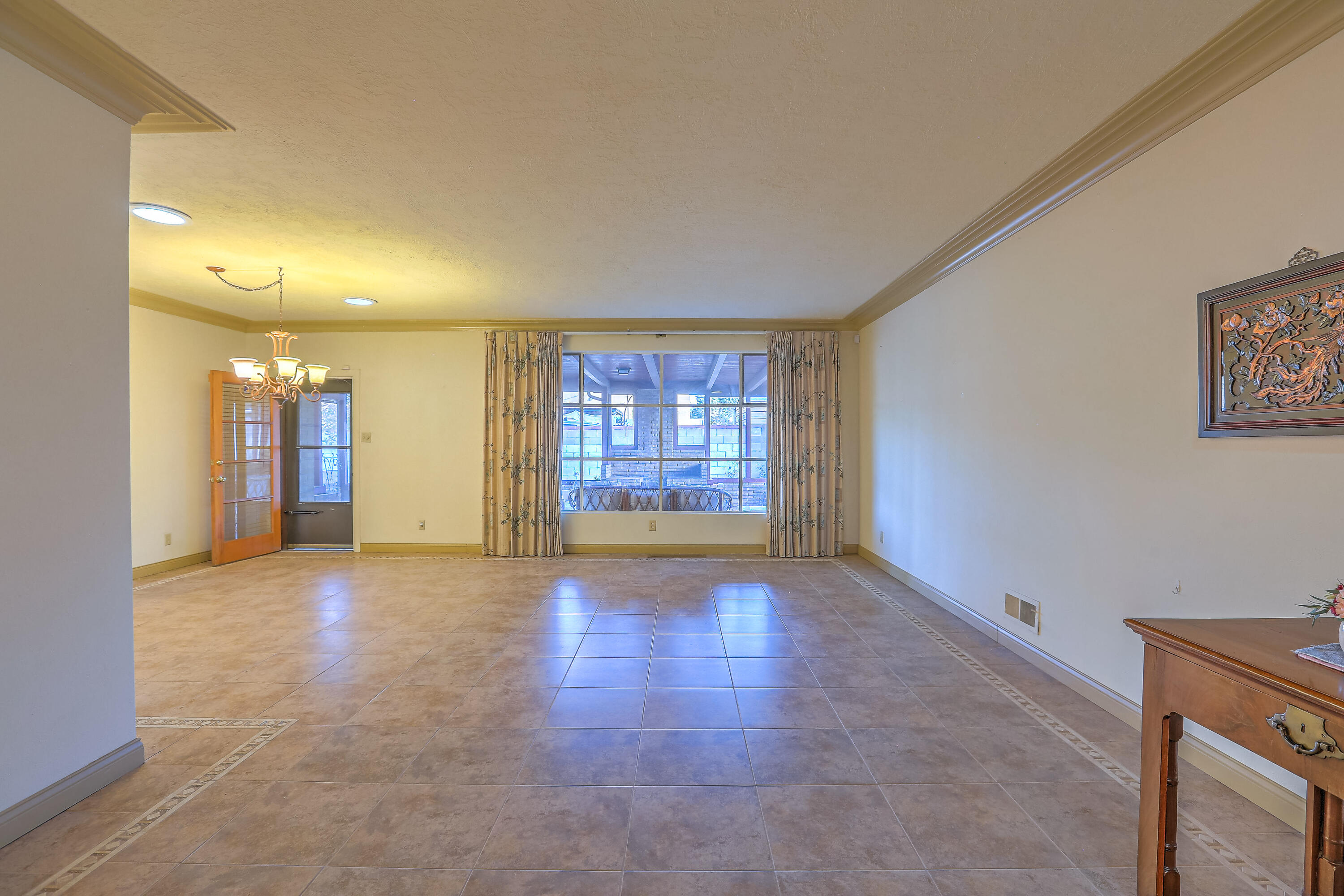 420 ALVARADO Drive NE