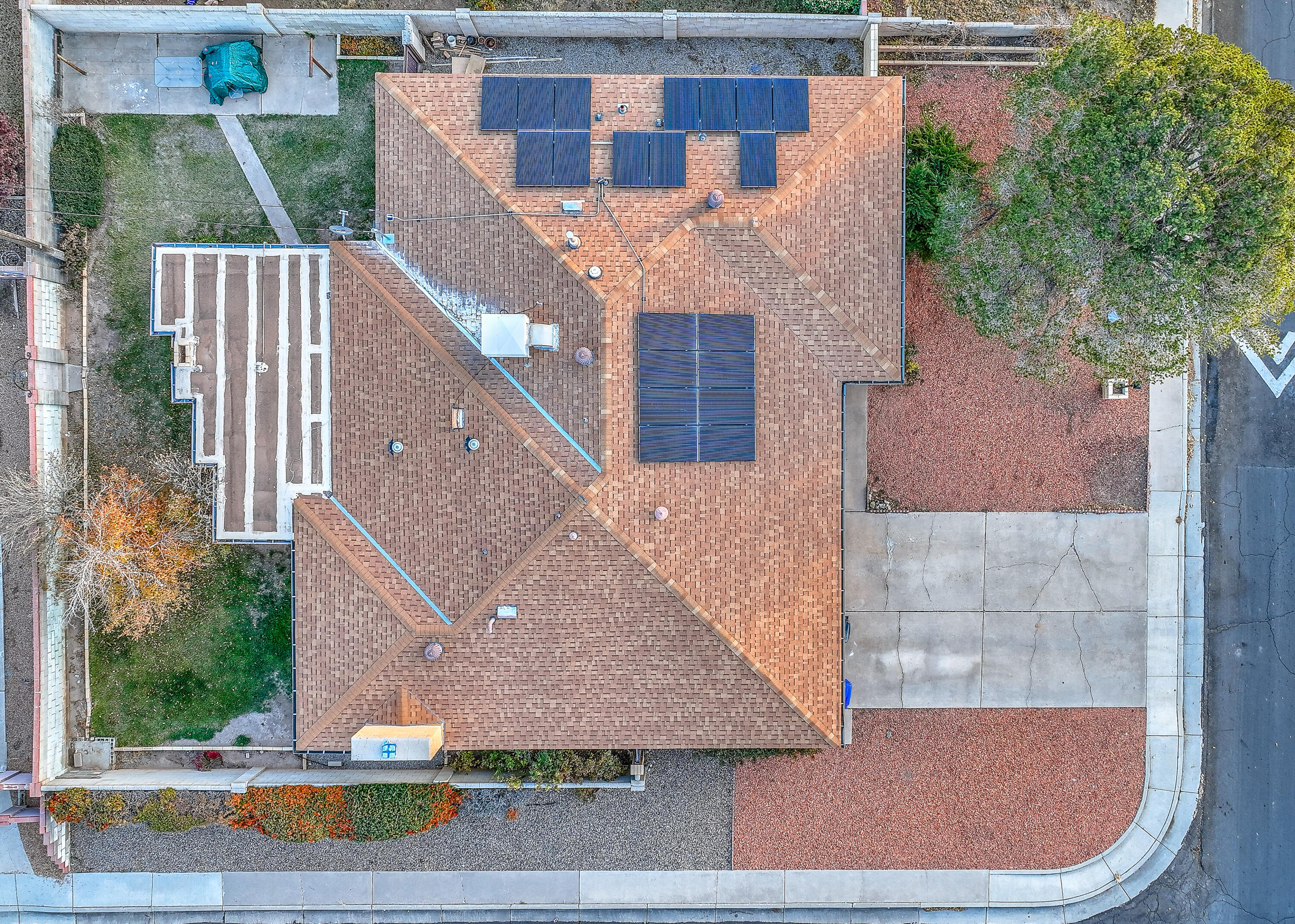 420 ALVARADO Drive NE