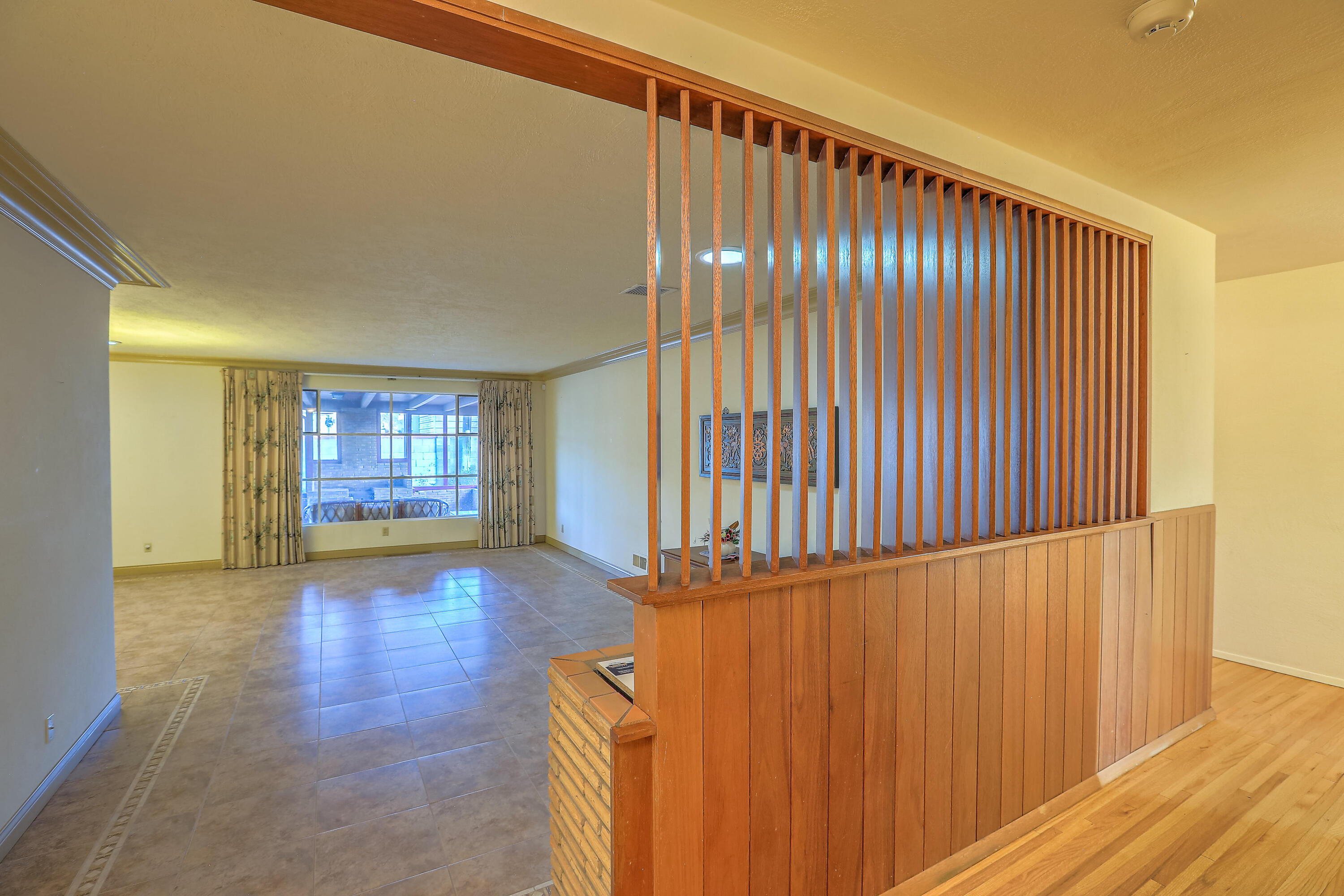 420 ALVARADO Drive NE