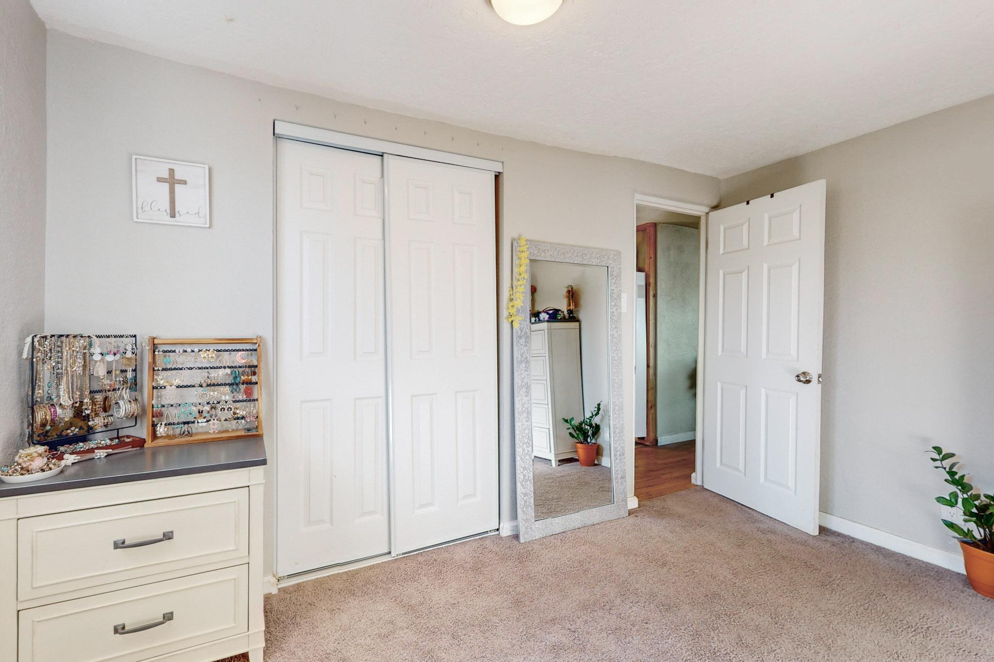 2907 MORNINGSIDE Drive NE