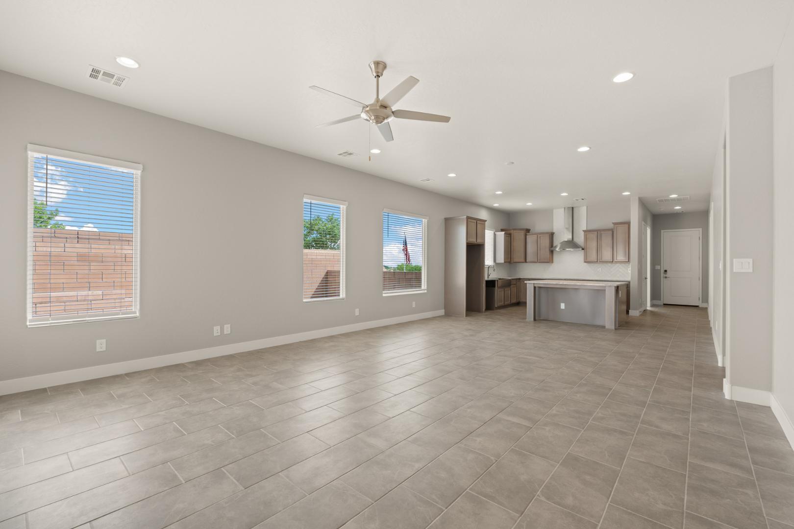 549 Mindoro Drive SE