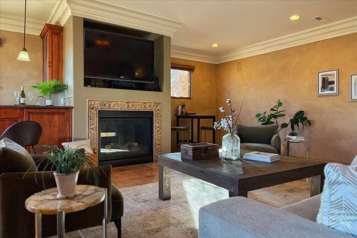 3901 MOURNING DOVE Place NW