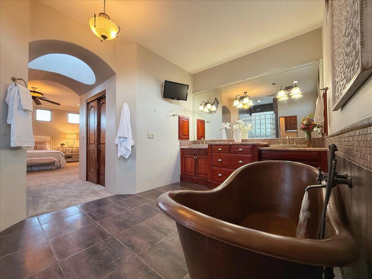 3901 MOURNING DOVE Place NW
