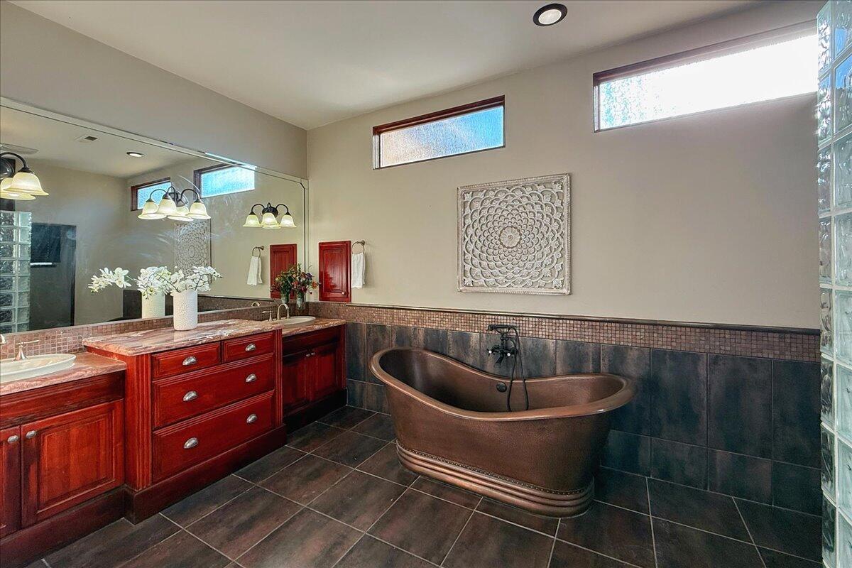 3901 MOURNING DOVE Place NW
