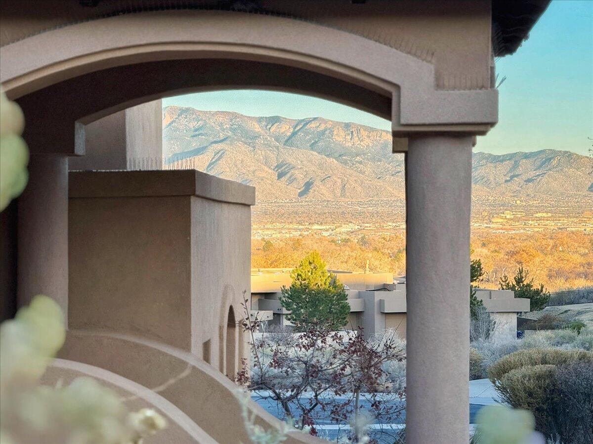 3901 MOURNING DOVE Place NW