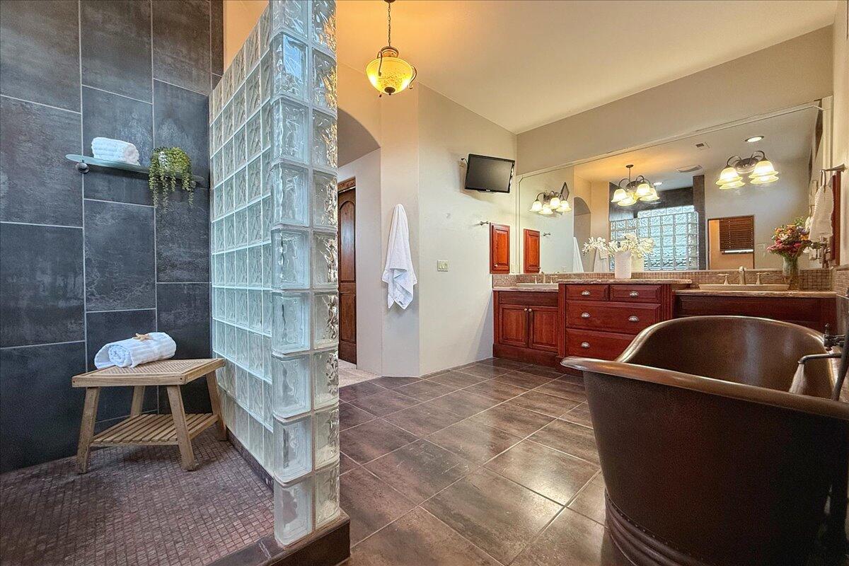 3901 MOURNING DOVE Place NW