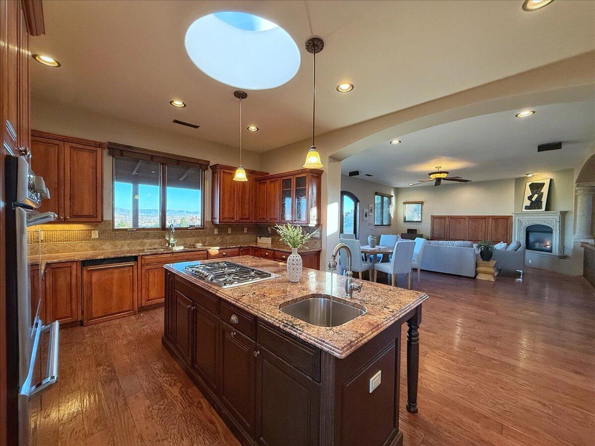 3901 MOURNING DOVE Place NW