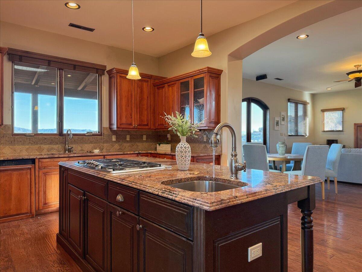 3901 MOURNING DOVE Place NW