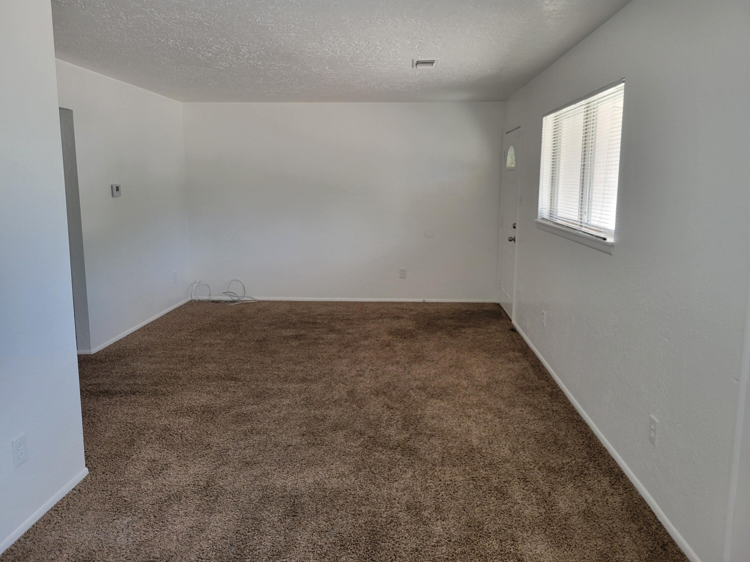 1609 STANFORD Drive SE