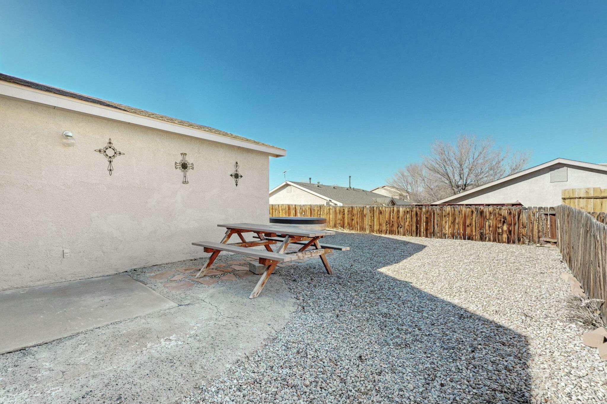 613 MORNING MEADOWS Drive NE