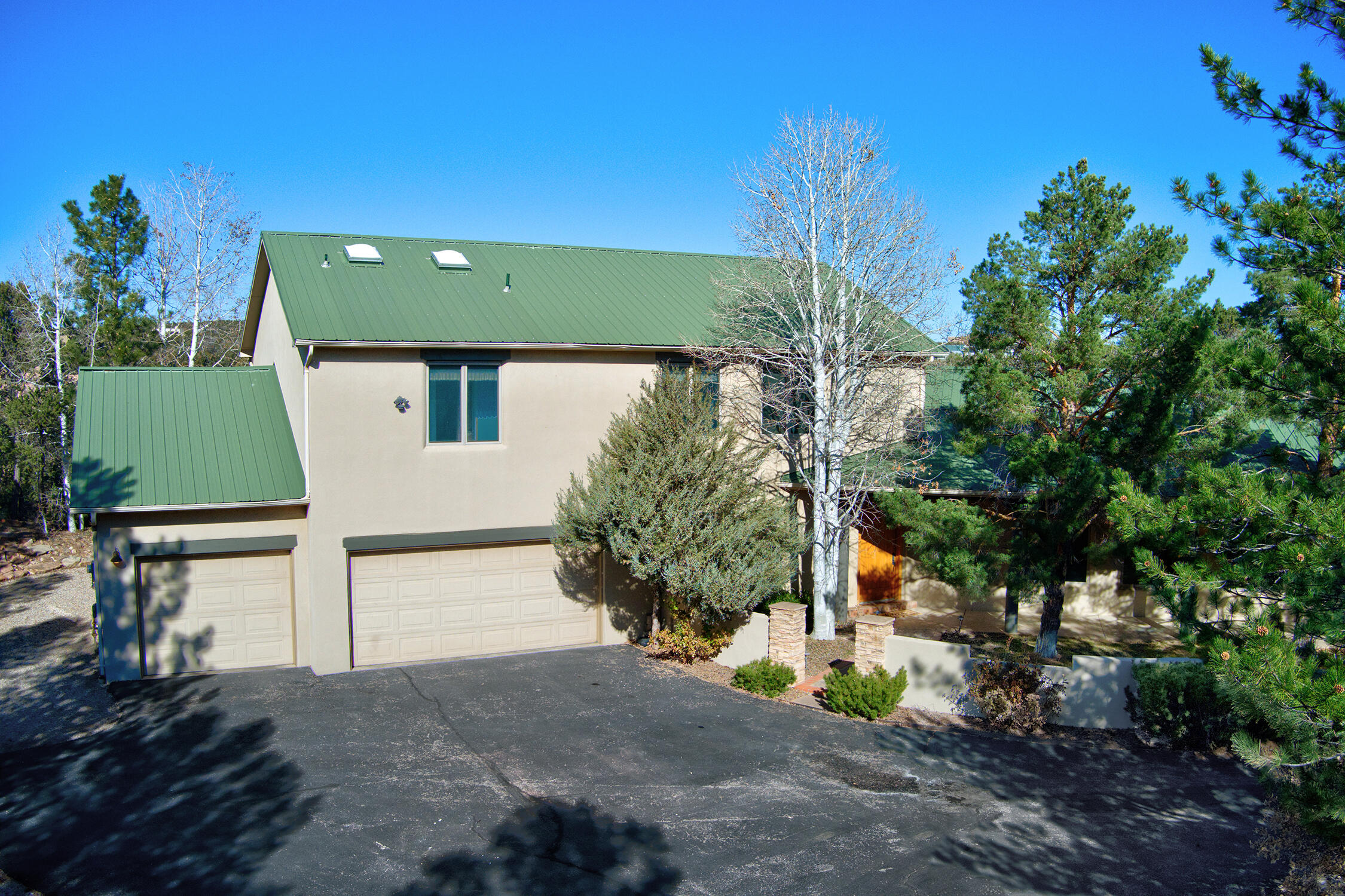 30 CANYON RIDGE Drive