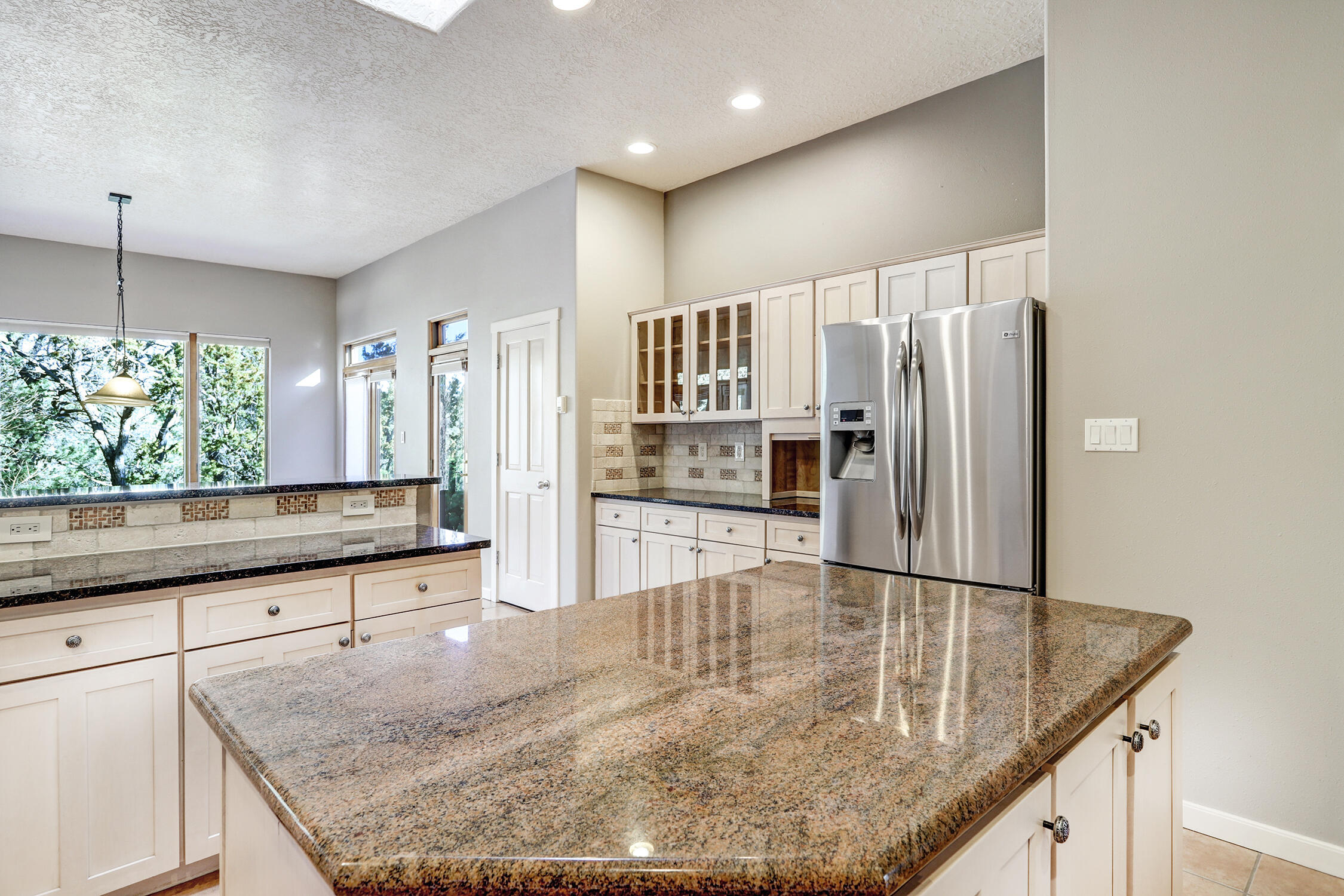 30 CANYON RIDGE Drive