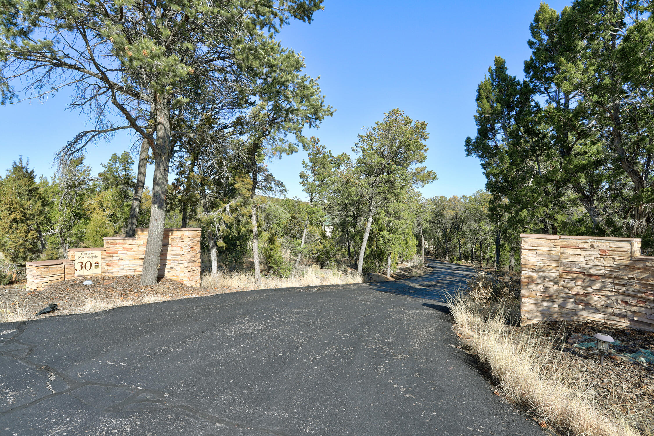 30 CANYON RIDGE Drive