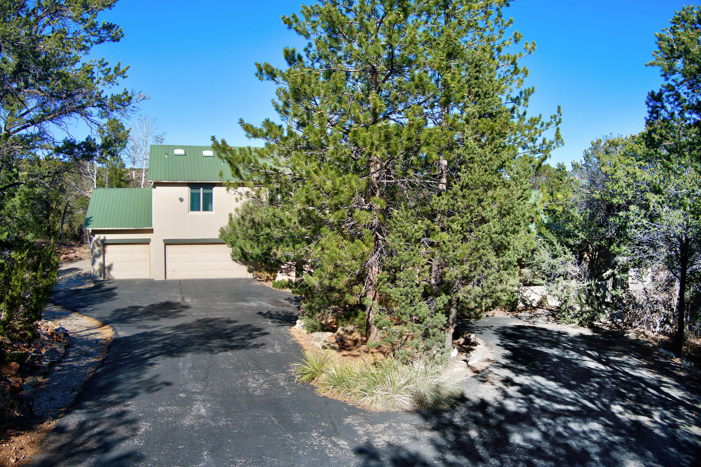 30 CANYON RIDGE Drive